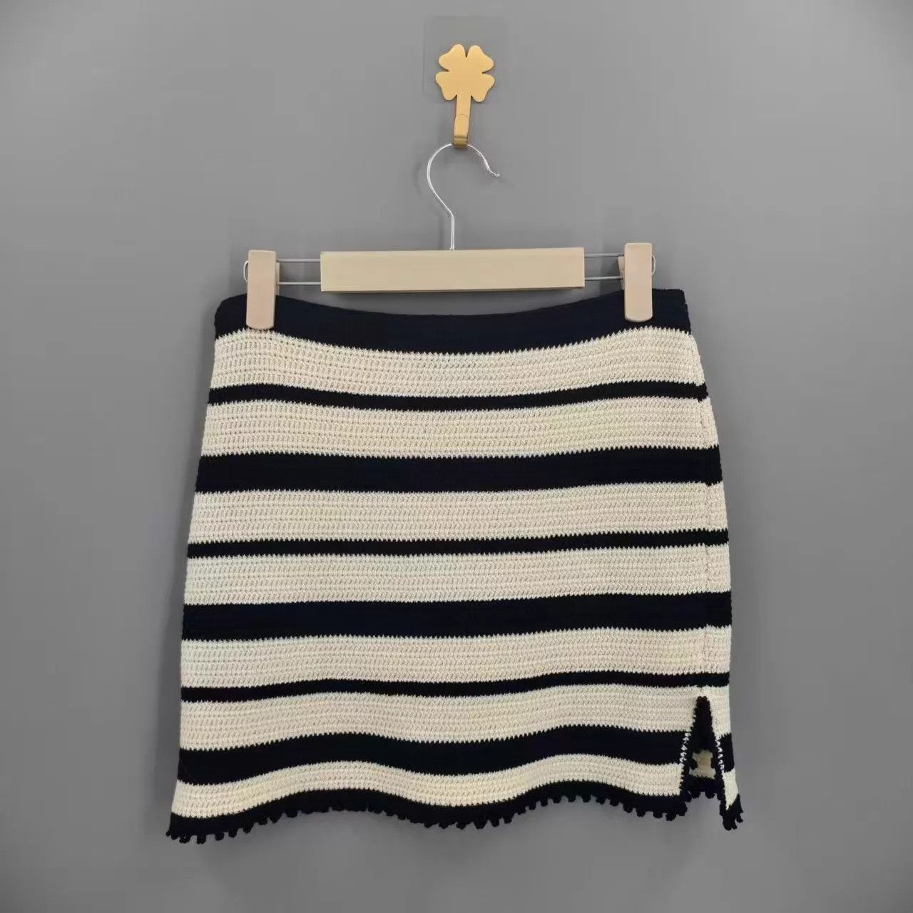 Miu Miu MIU MIU Women's Short Striped Color Blocked Skirt Black/White Size 25" / US 0 / IT 36 - 2 Thumbnail