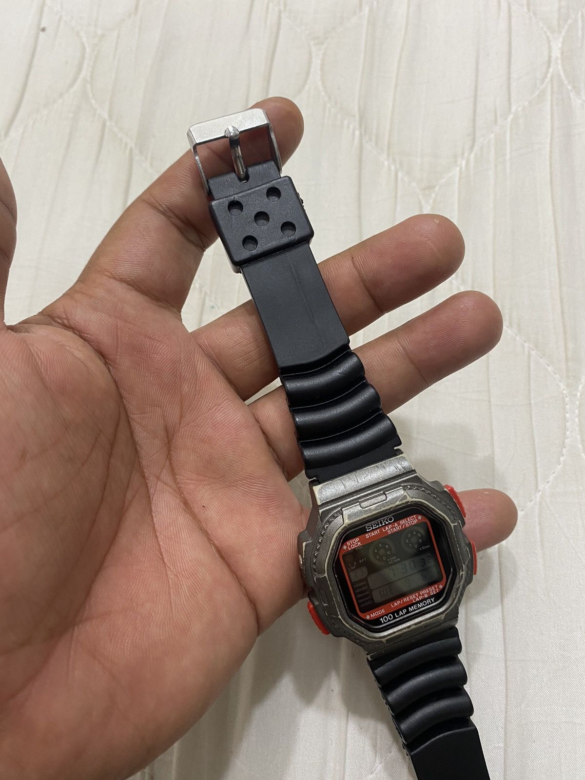 VINTAGE SEIKO DIGITAL W358-4A10 QUARTZ WATCH