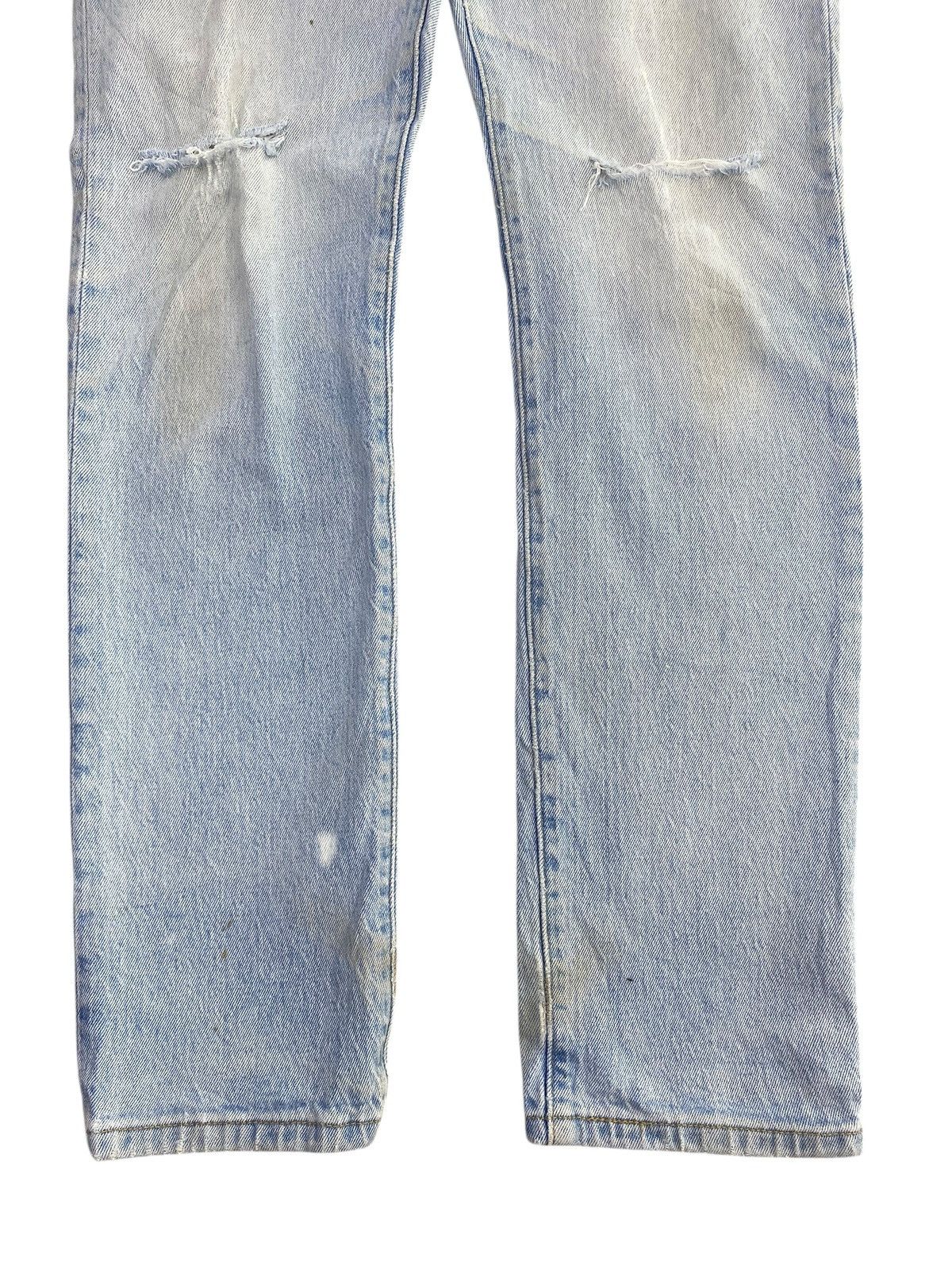 Levi's Vintage Levi’s Blue Light Wash Style Ripped Jeans Size US 26 / EU 42 - 9 Thumbnail