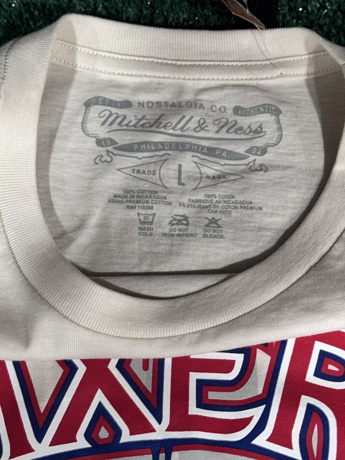 Mitchell & Ness Mitchell N Ness 76ers T-shirt Size US L / EU 52-54 / 3 - 3 Thumbnail