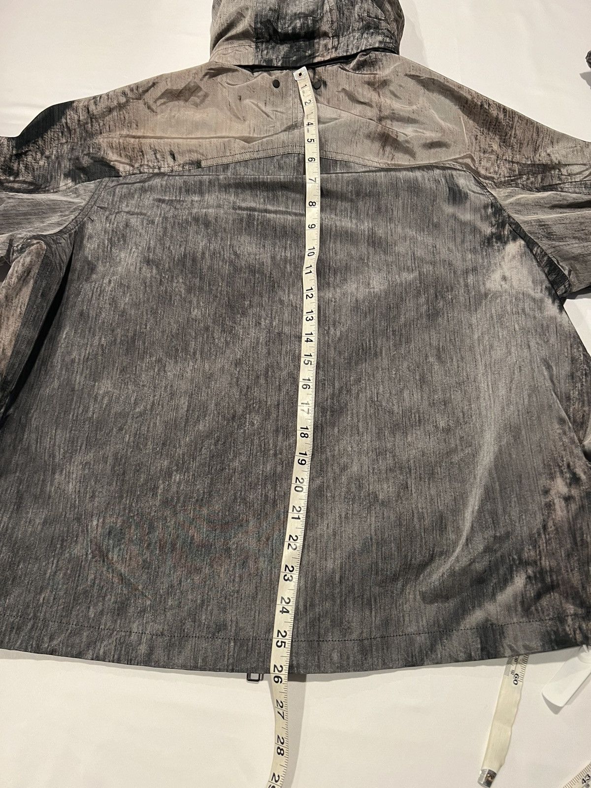 Louis Vuitton Louis Vuitton men’s earth windbreaker. 48/M. $2250 Size US M / EU 48-50 / 2 - 10 Thumbnail