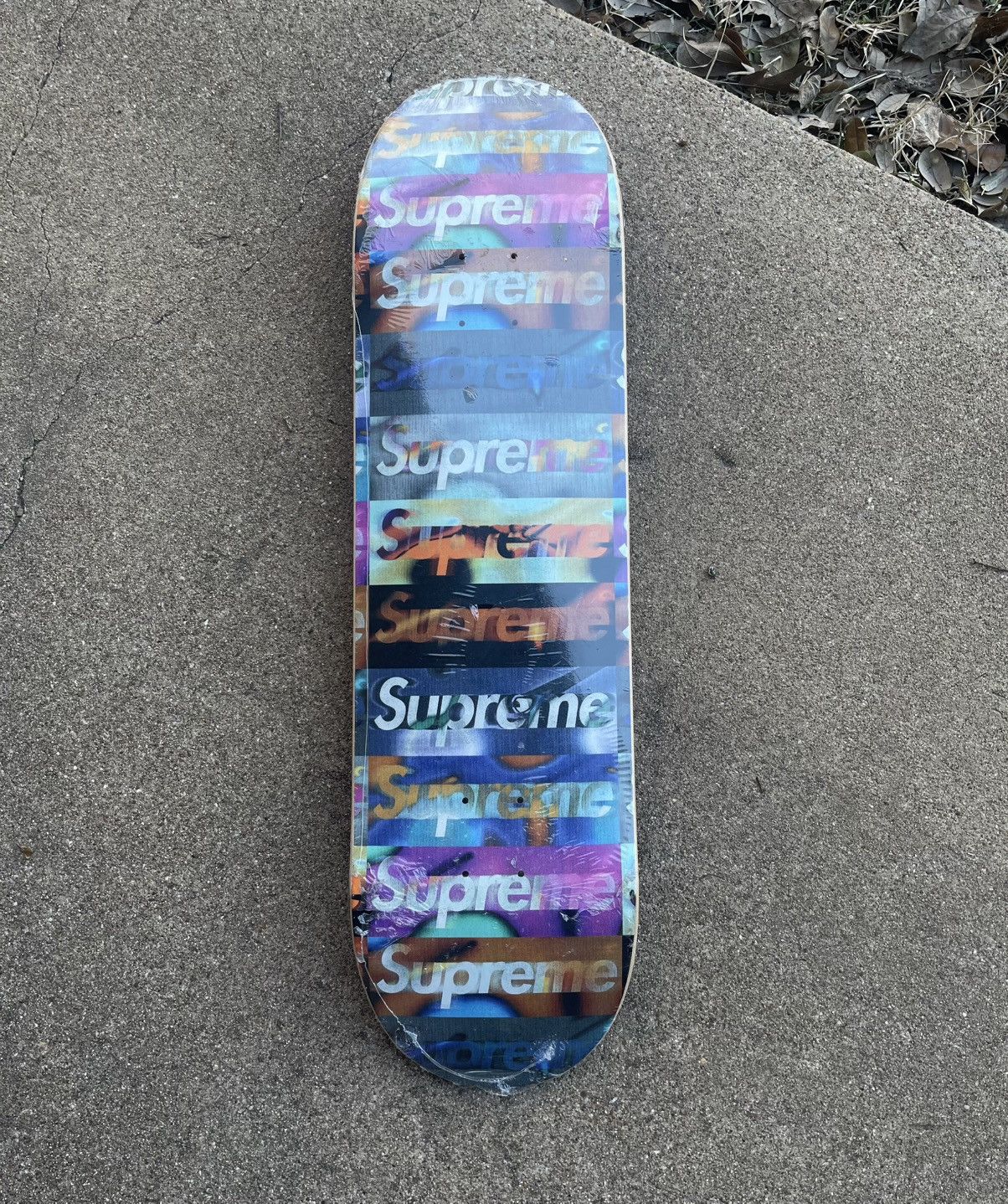 Supreme Distorted Logo Skateboard Deck Yellow - SS20 - US