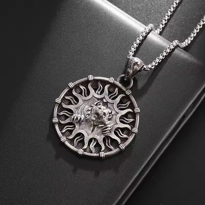 Jewelry × Vintage Domineering Bear Head Sun God Pendant Necklace Size ONE SIZE - 7 Thumbnail