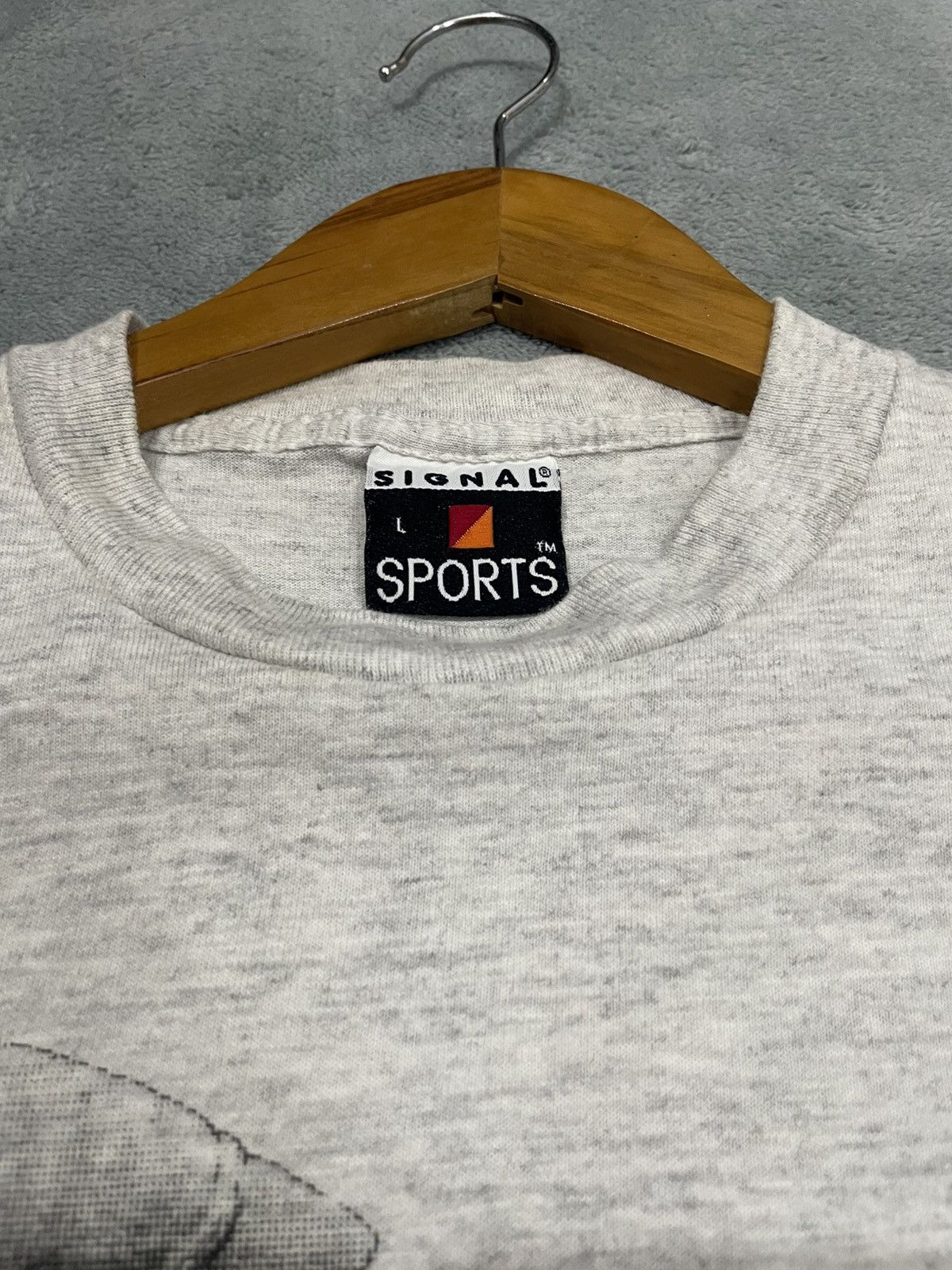 Vintage VINTAGE ‘93 Full Printed Rainbow Graphics Tee Size US L / EU 52-54 / 3 - 9 Thumbnail