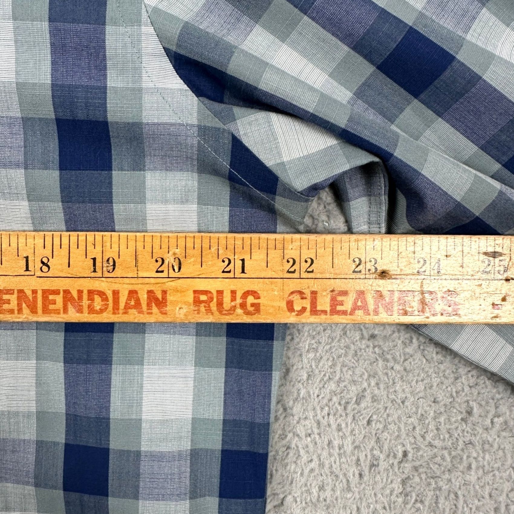 UNTUCKit UNTUCKit Shirt Button Down Mens M Blue Gray Check Wrinkle Free Long Sleeve Button-Up Regular Fit Cardinal Blue? Size US M / EU 48-50 / 2 - 5 Thumbnail