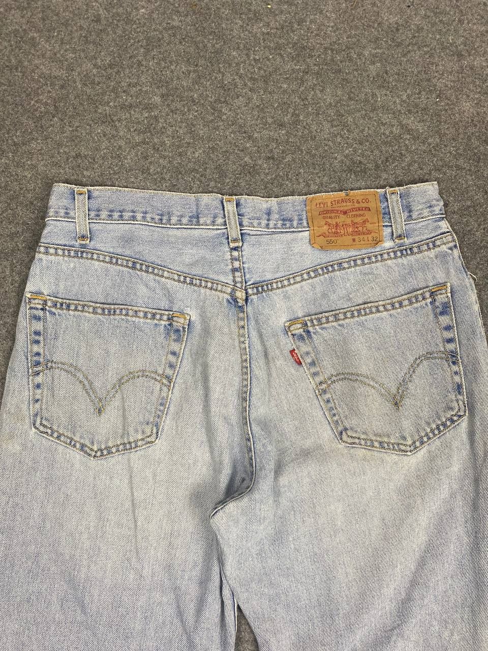 Levi's vintage levis 550 relaxed fit distressed denim Size US 35 - 4 Thumbnail