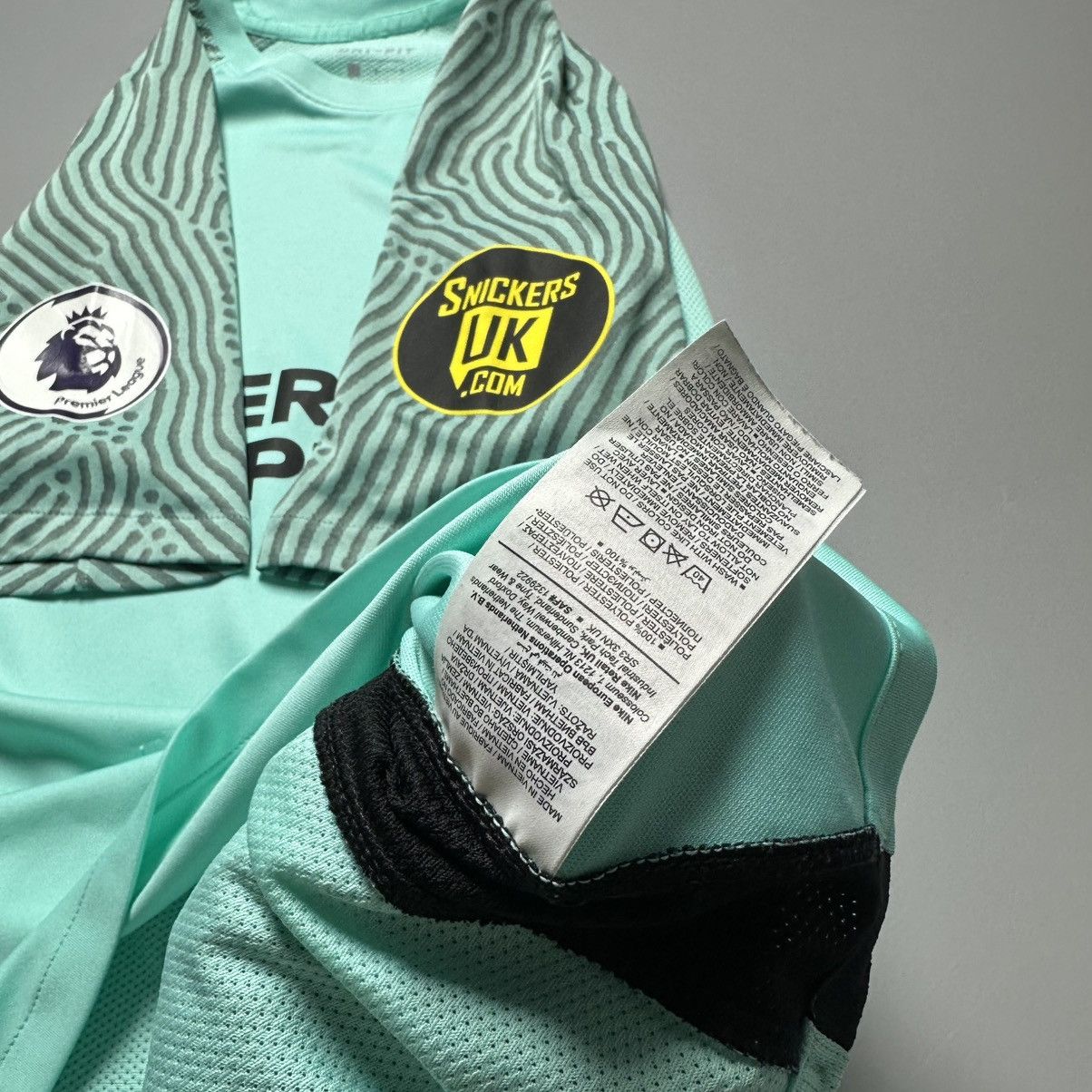 Nike BRIGHTON NIKE 2021/2022 FOOTBALL AWAY JERSEY #11 TROSSARD Size US L / EU 52-54 / 3 - 10 Thumbnail
