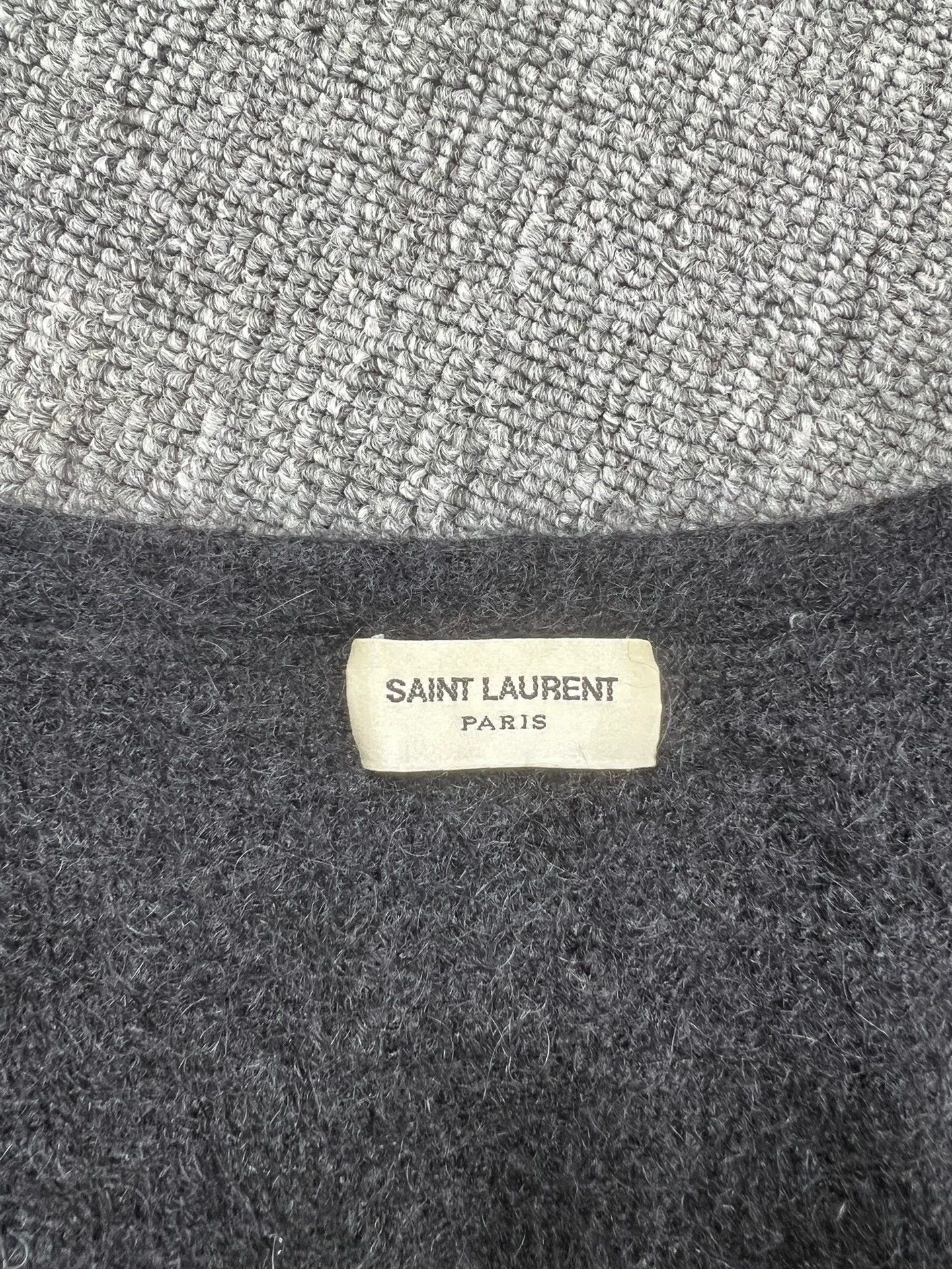 Saint Laurent Paris Saint Laurent Paris Saint Laurent Paris 17fw red lip cardi Size US M / EU 48-50 / 2 - 3 Thumbnail