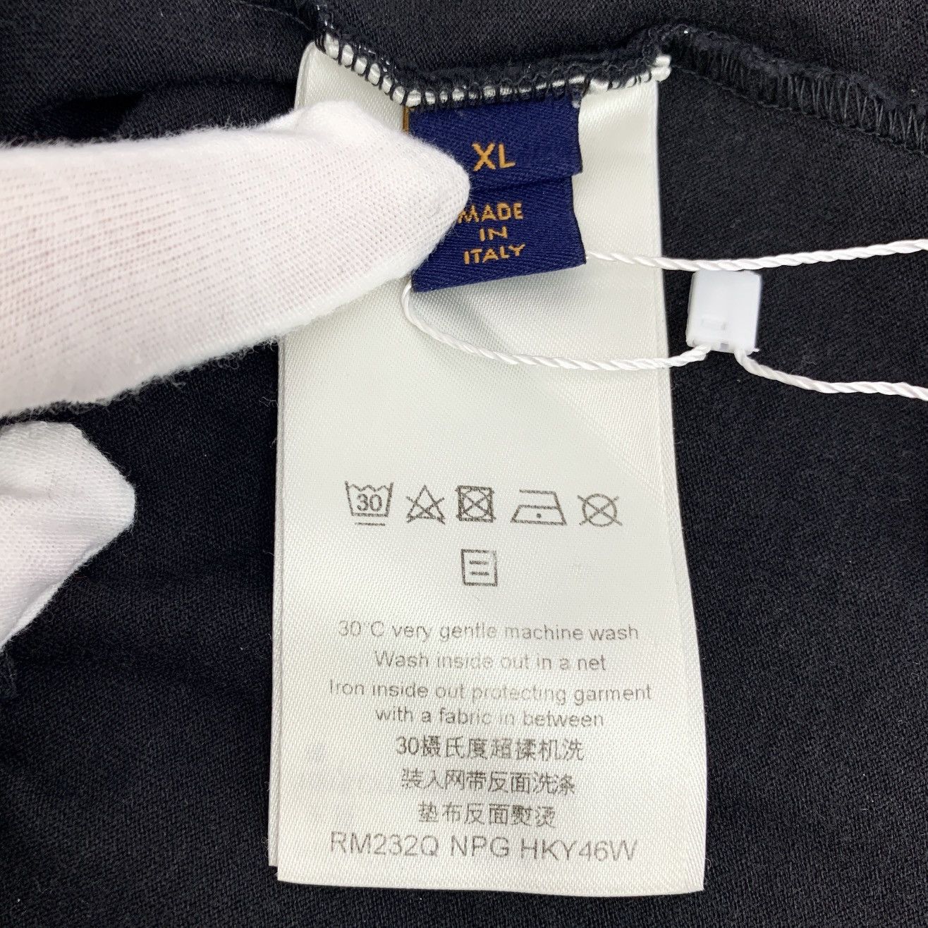 Louis Vuitton Louis Vuitton 23 collection Black Logo Gradient T-Shirt Size US XL / EU 56 / 4 - 8 Thumbnail