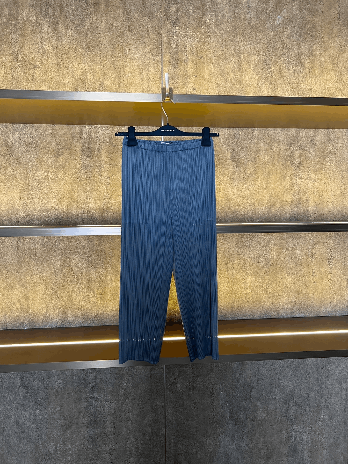 Issey Miyake Issey Miyake Pants 26 Women Size 26" / US 2 / IT 38 - 1 Thumbnail