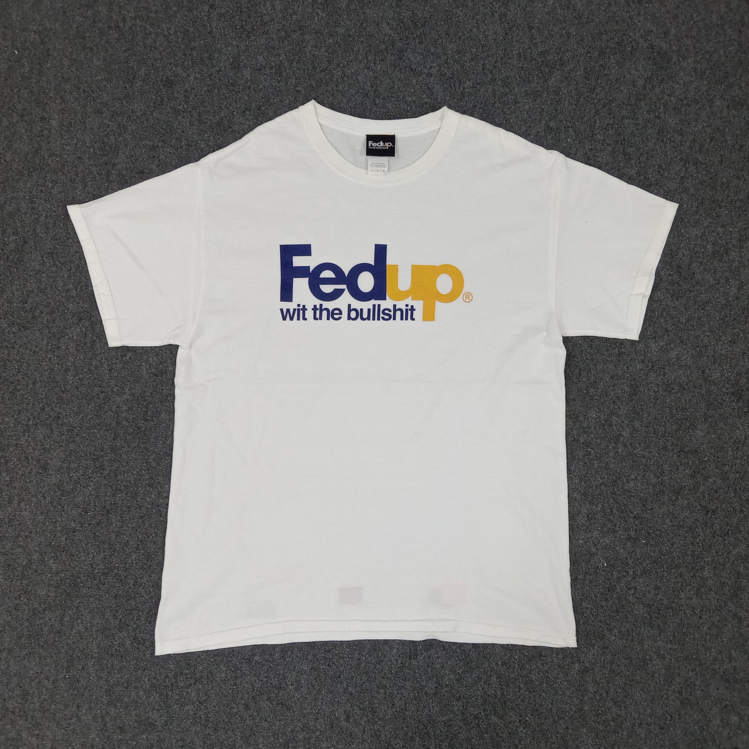 Vintage FedUp Bullshit American Parody FedEx Delivery Tshirt Size US L / EU 52-54 / 3 - 1 Thumbnail