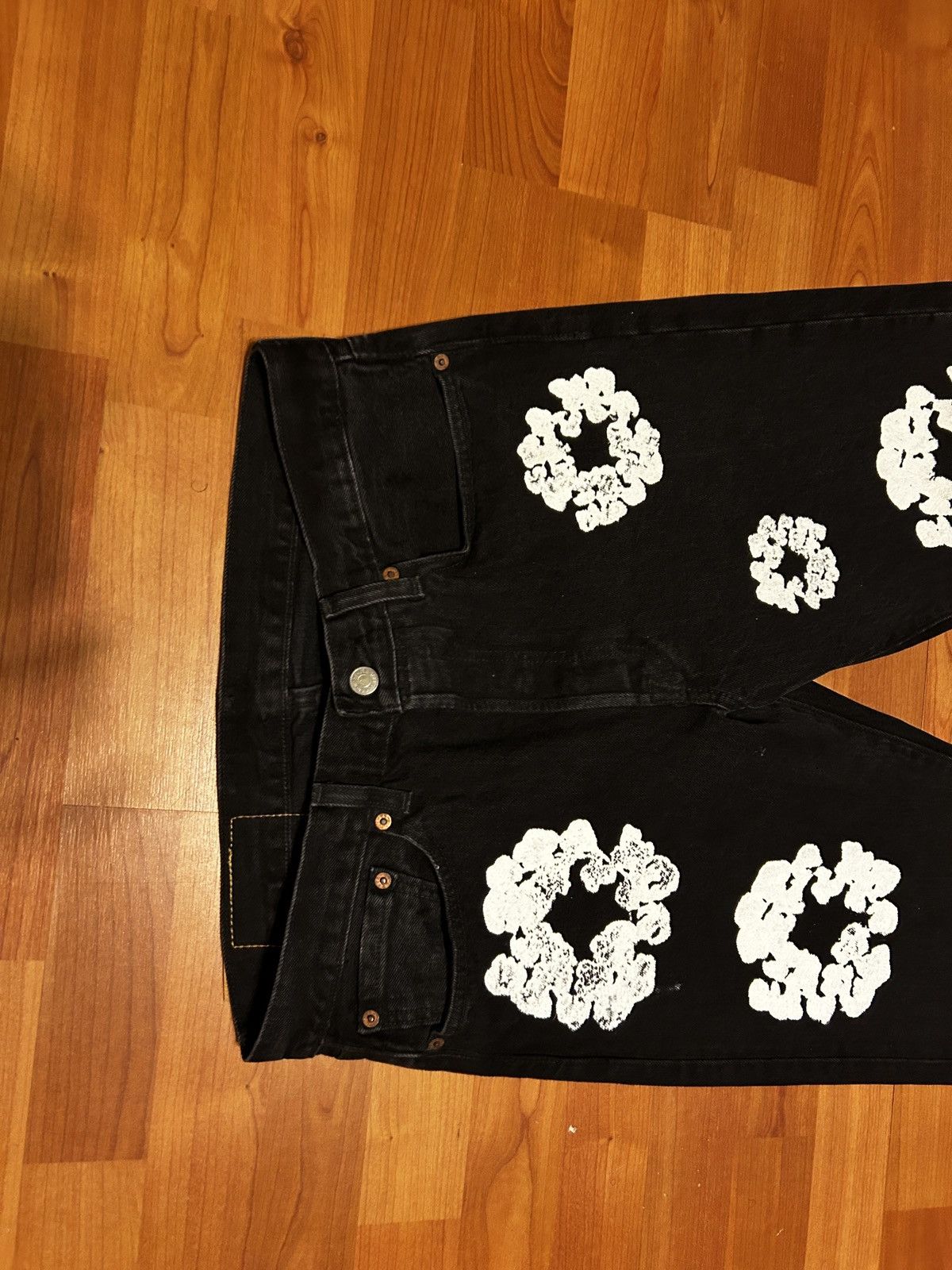 DENIM TEARS × Levi's Denim Tears x Levi's Cotton Wreath Jean Size US 33 - 7 Thumbnail