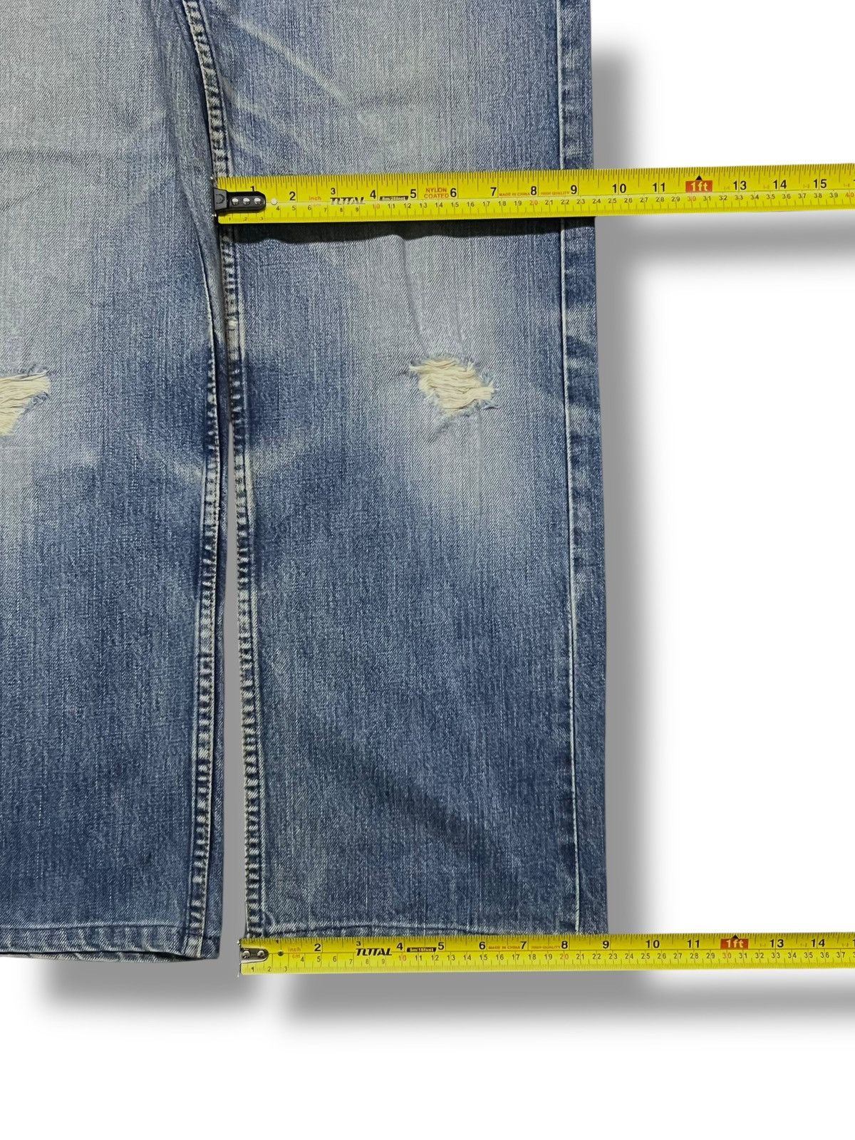 Baggy Vintage 90s Levi’s 504 japan - Faded Wash, Distressed
