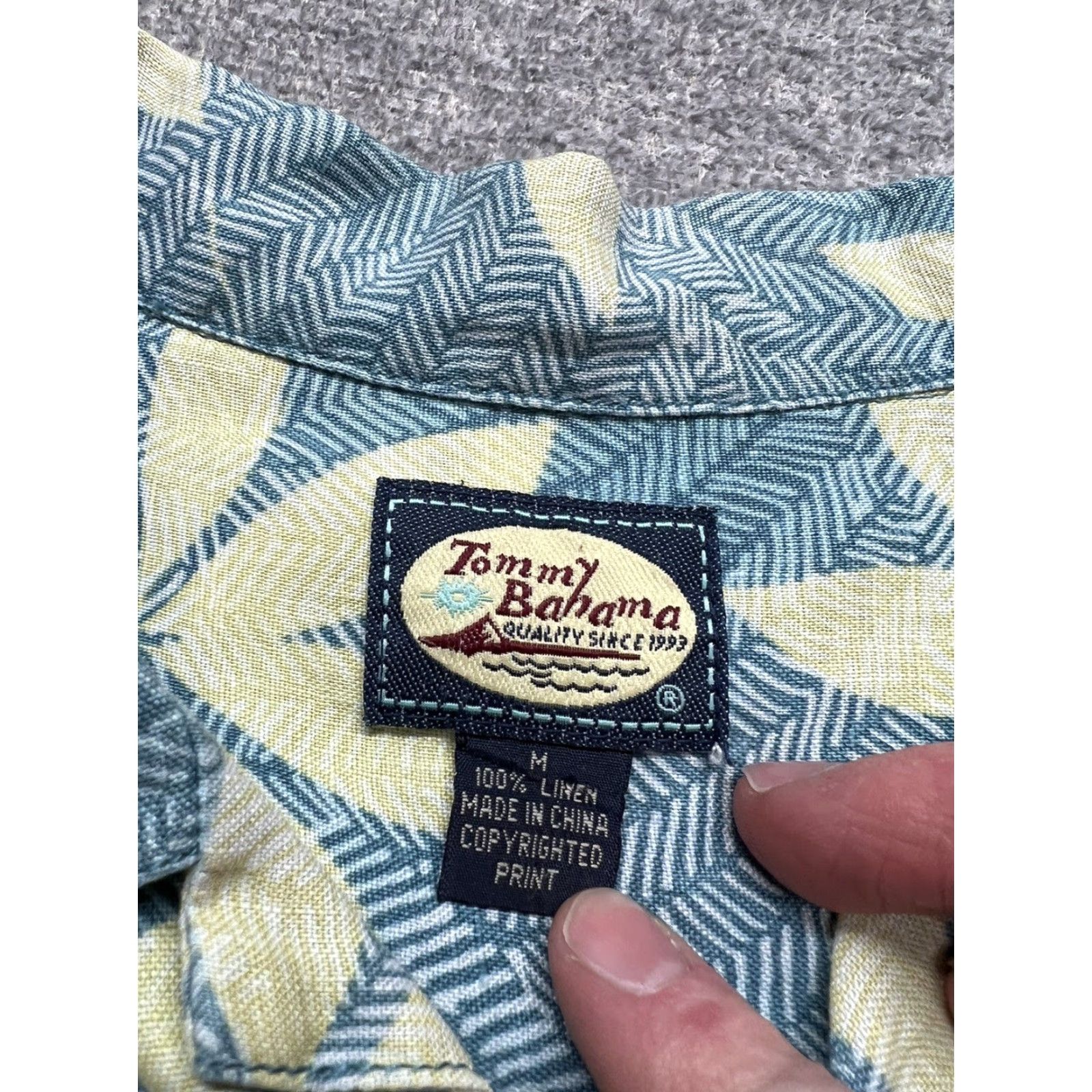 Tommy Bahama VINTAGE Tommy Bahama Men's Lavish Leaves Silk Camp Shirt Medium Blue Geez Relax Size US M / EU 48-50 / 2 - 6 Thumbnail
