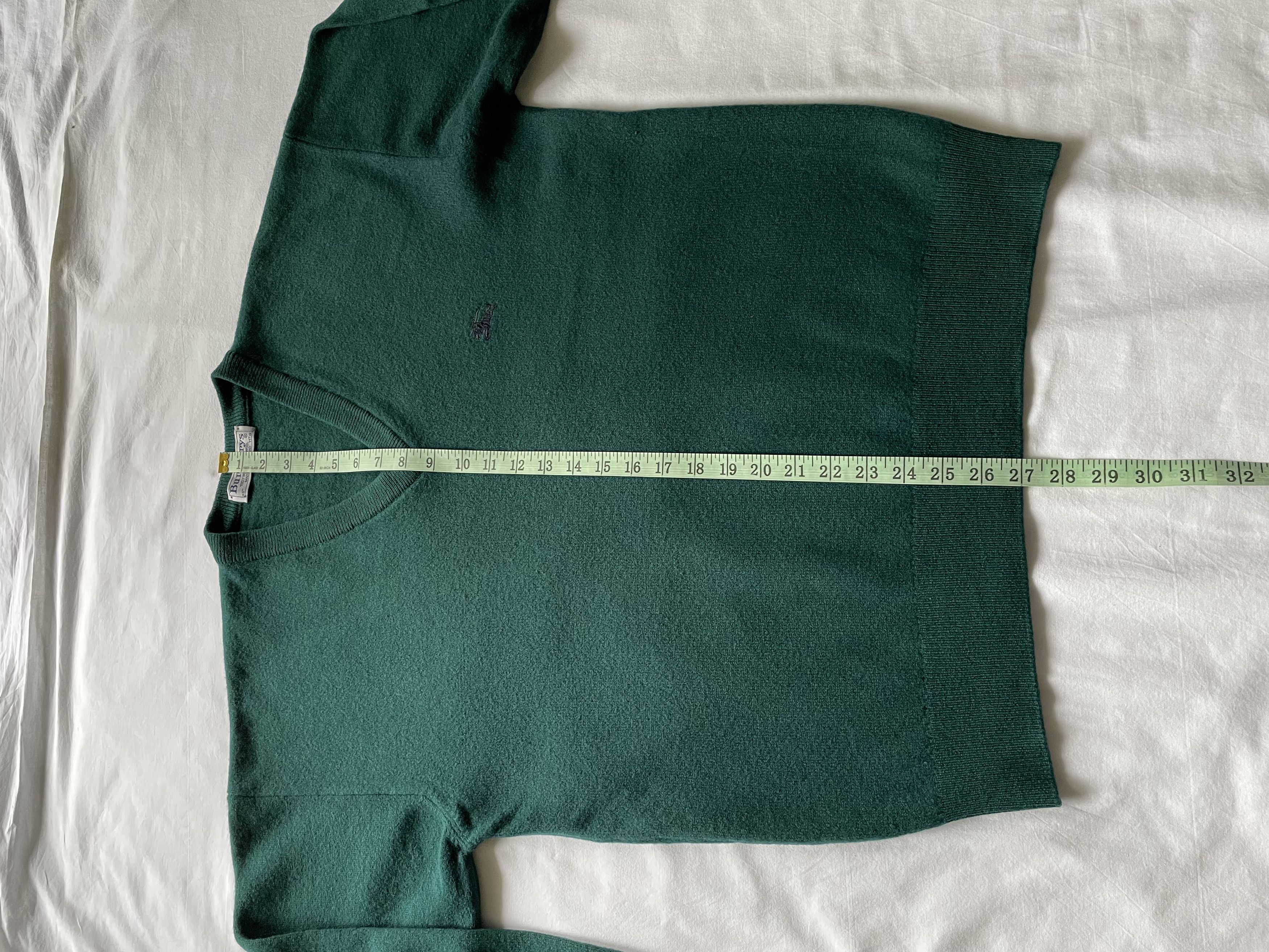 Burberry × Vintage Burberrys Sweater Knit Wool Jumper V-Neck Pullover Vintage Size US M / EU 48-50 / 2 - 10 Thumbnail