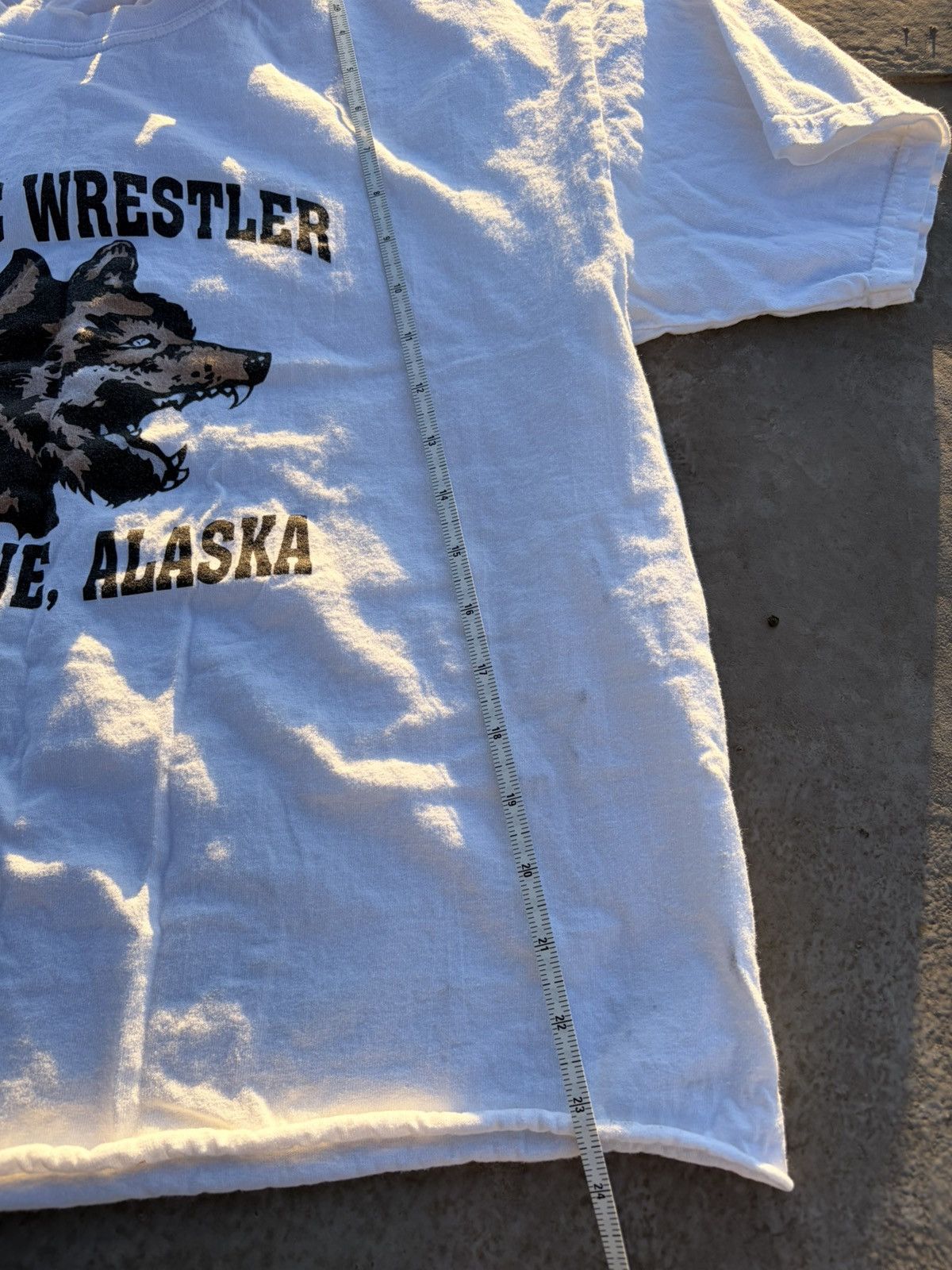 Vintage Wolf Crop Tee Size US M / EU 48-50 / 2 - 5 Thumbnail