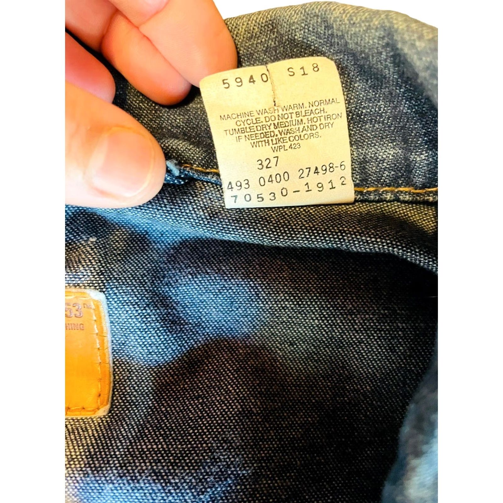 Levi's VINTAGE Levi's Trucker Jacket Denim 100% Cotton Dark Wash Blue Men's XL II Pockets Regular Fit Jacket Size US 36 / EU 52 - 5 Thumbnail