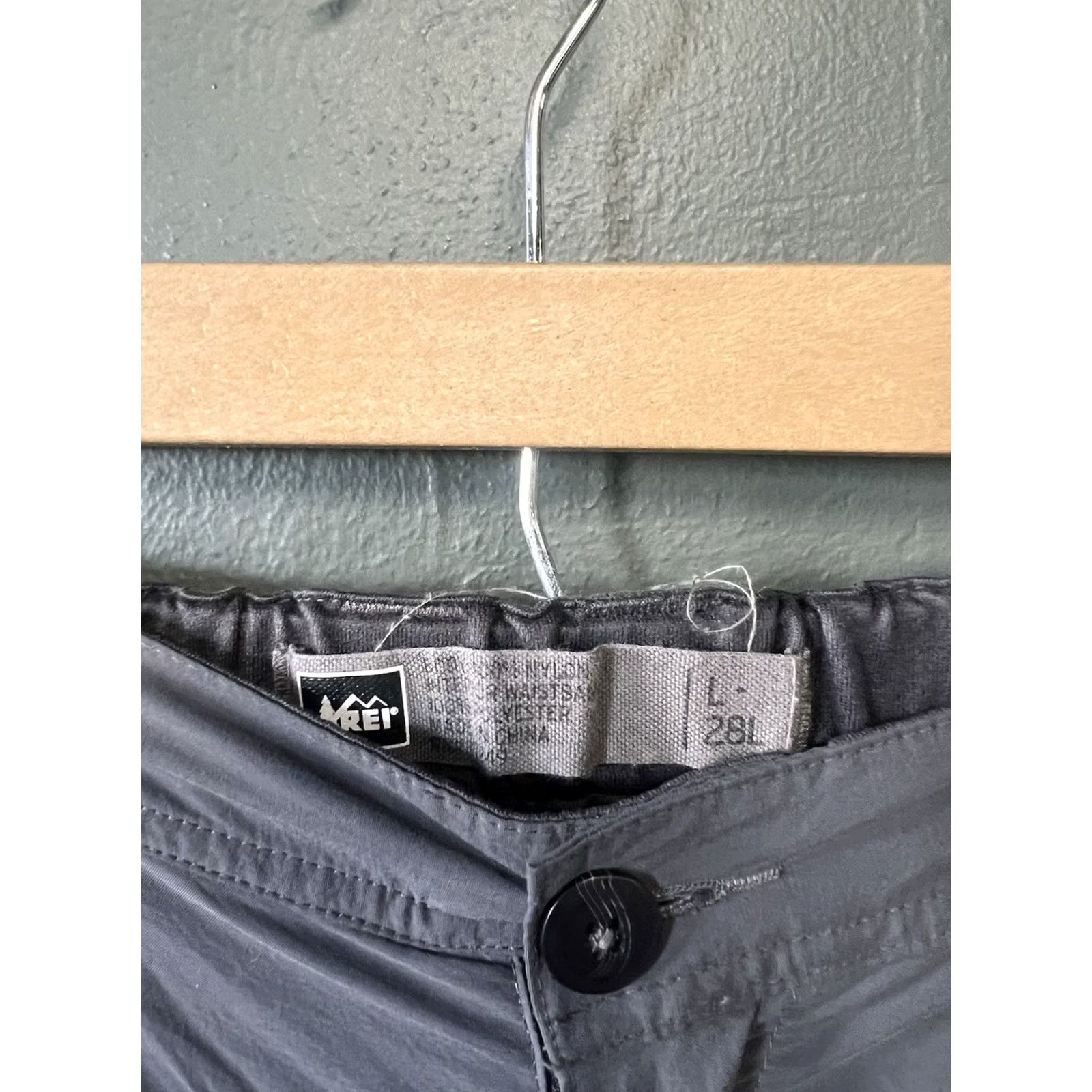 Vintage REI Mens Gray Outdoor Nylon Convertible Cargo Pants Size L 28in Inseam Size US 33 - 3 Thumbnail