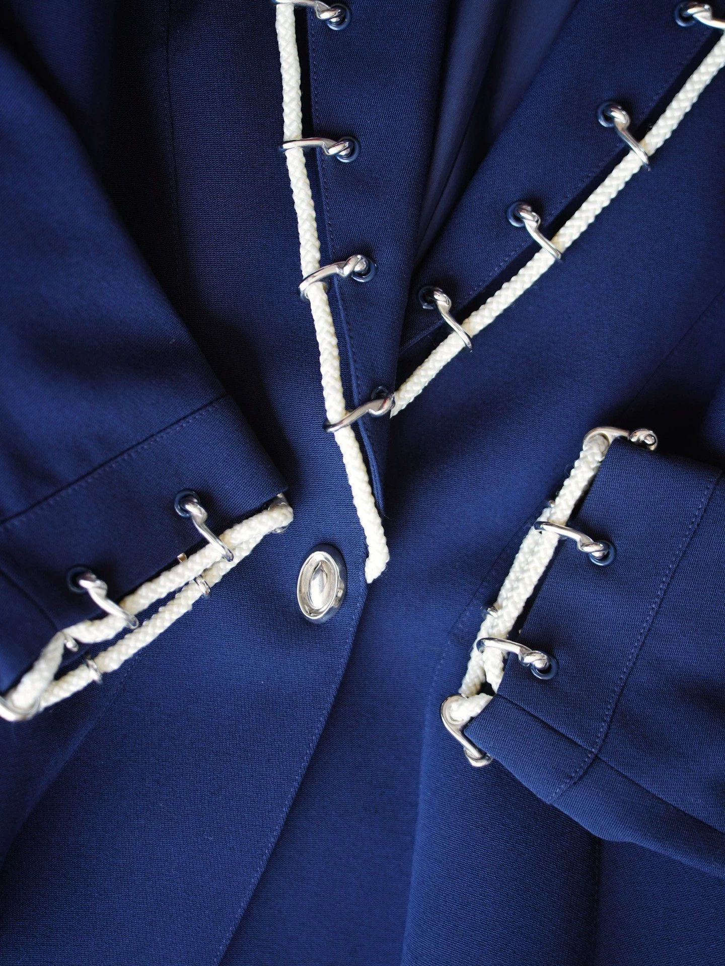 Thierry Mugler Thierry Mugler Vtg Navy Rope-Metal Trim Waist Suit 38 Size XS / US 0-2 / IT 36-38 - 6 Thumbnail