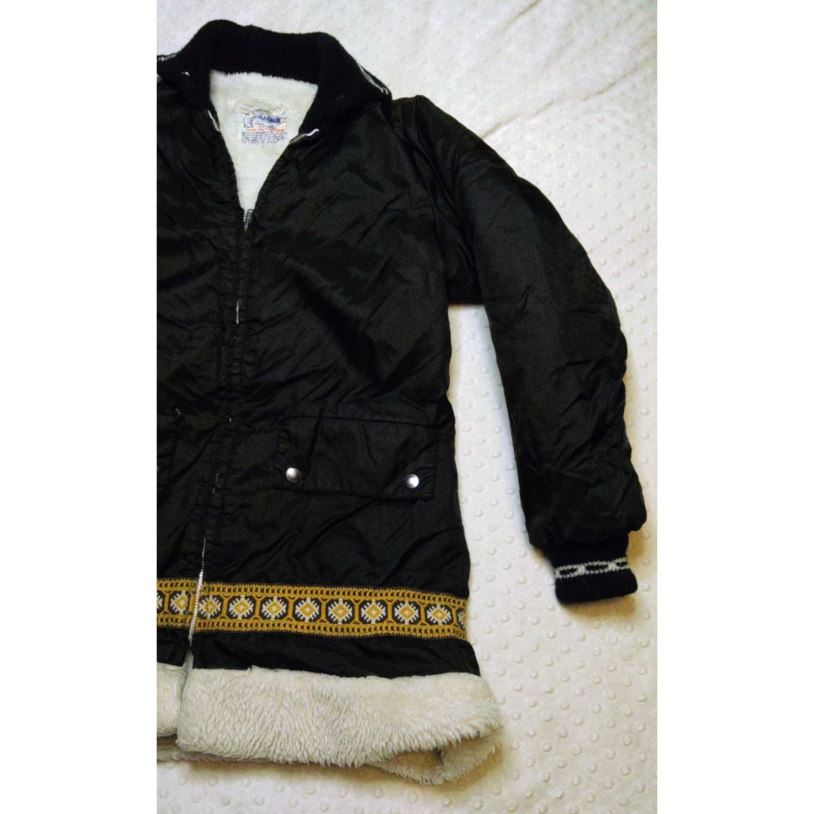 Etro VINTAGE Polarware 70s Black Ski Coat Women’s Small Regular Nylon Coat Casual Hippie Look Mens, Womens Size S / US 4 / IT 40 - 2 Thumbnail