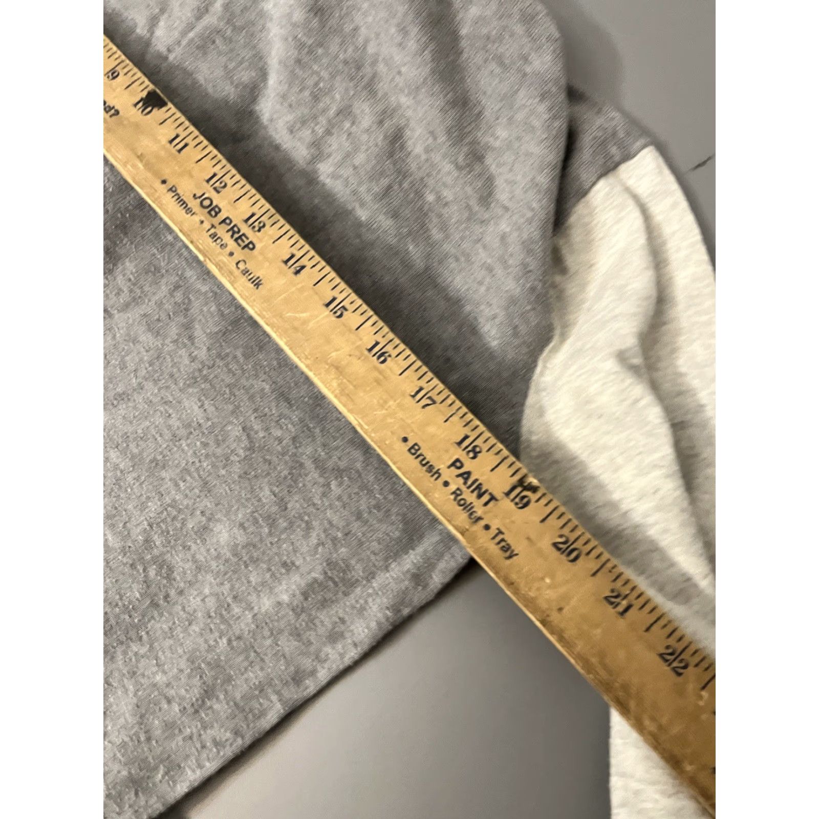Club Monaco CLUB MONACO Knit Crew Neck LS Sweater Gray Size Medium Mens Pullover Knit Lightweight Classic Wool Crew Neck Casual Business Size US M / EU 48-50 / 2 - 5 Thumbnail