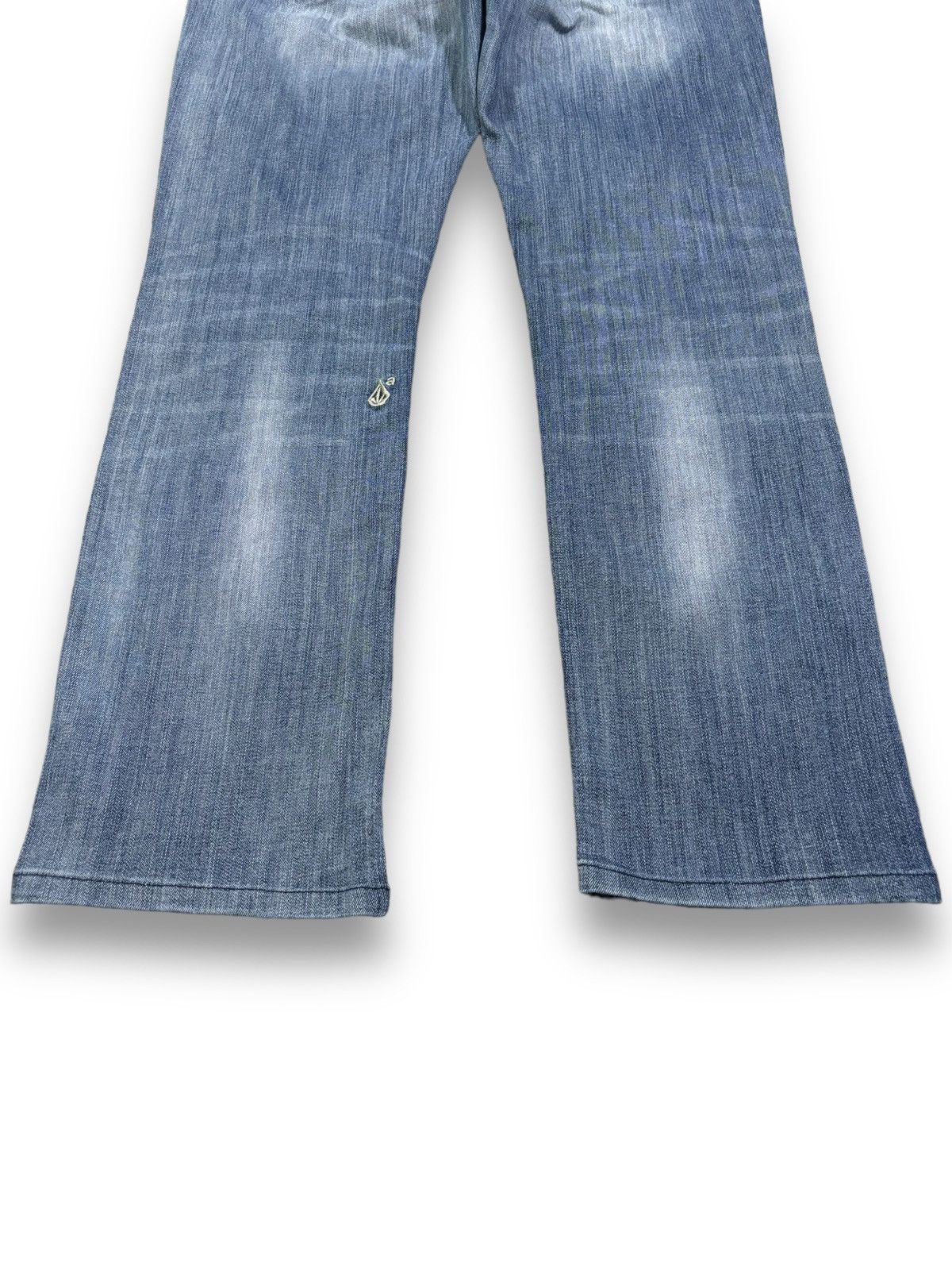 Volcom Vintage Volcom Small Logo Embroidered Regular Straight Jeans Size US 32 / EU 48 - 13 Thumbnail
