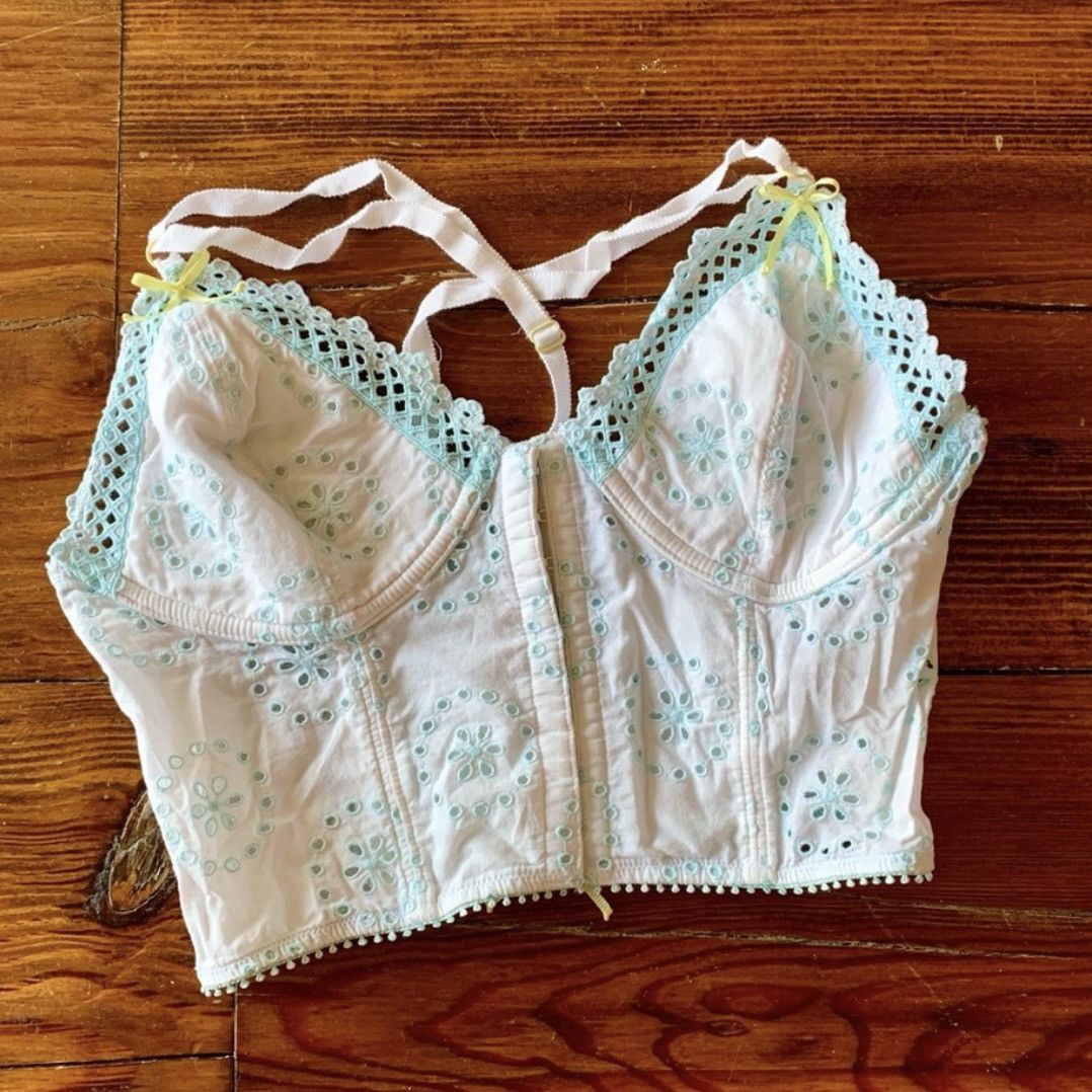 Victoria's Secret Very demure very cutesy Victoria's Secret corset bra 34B Size ONE SIZE - 1 Thumbnail