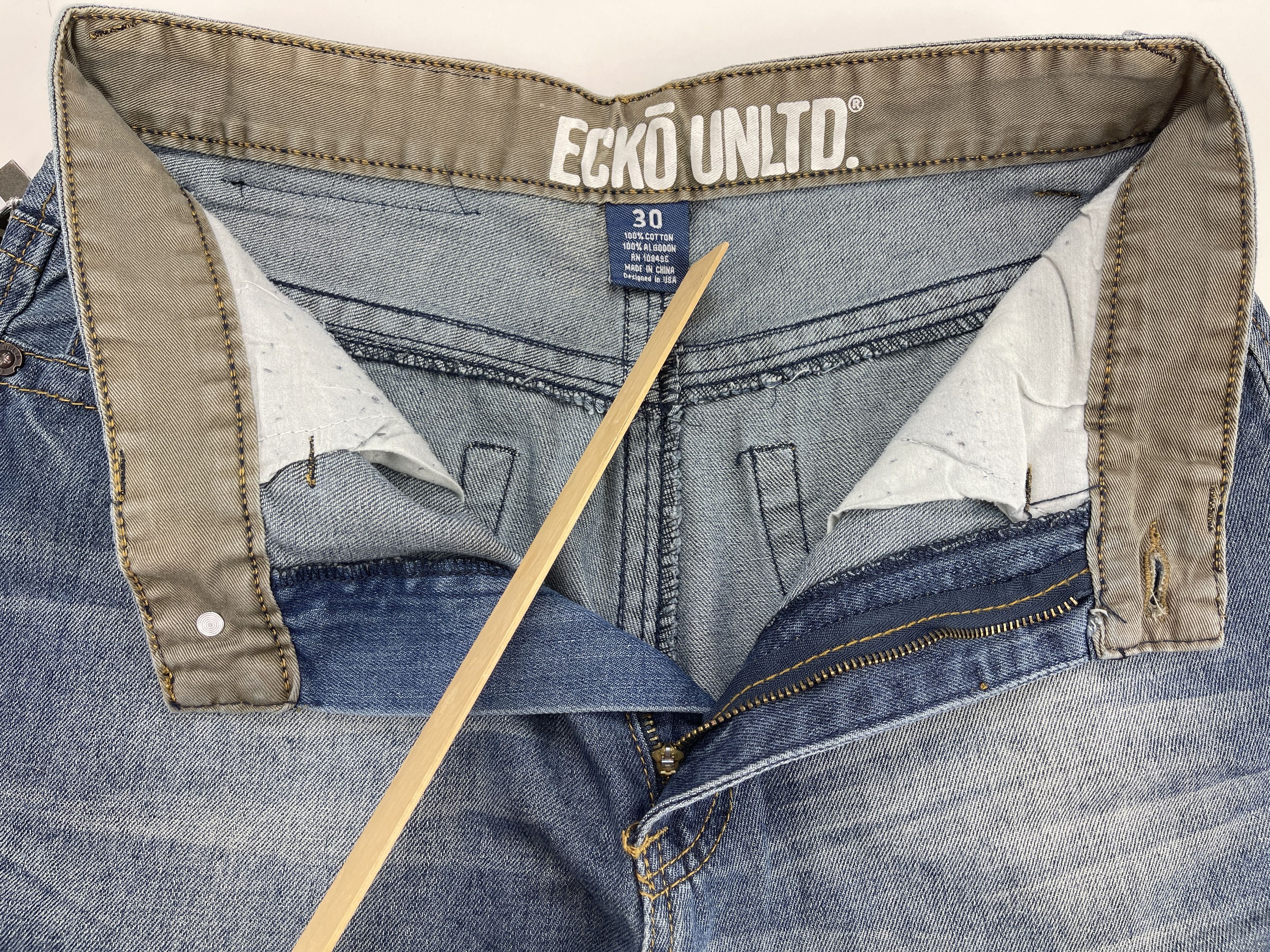 Ecko Unltd. Ecko Unltd shorts, vintage hip hop baggy jeans, 90s size 30 Size US 30 / EU 46 - 11 Thumbnail