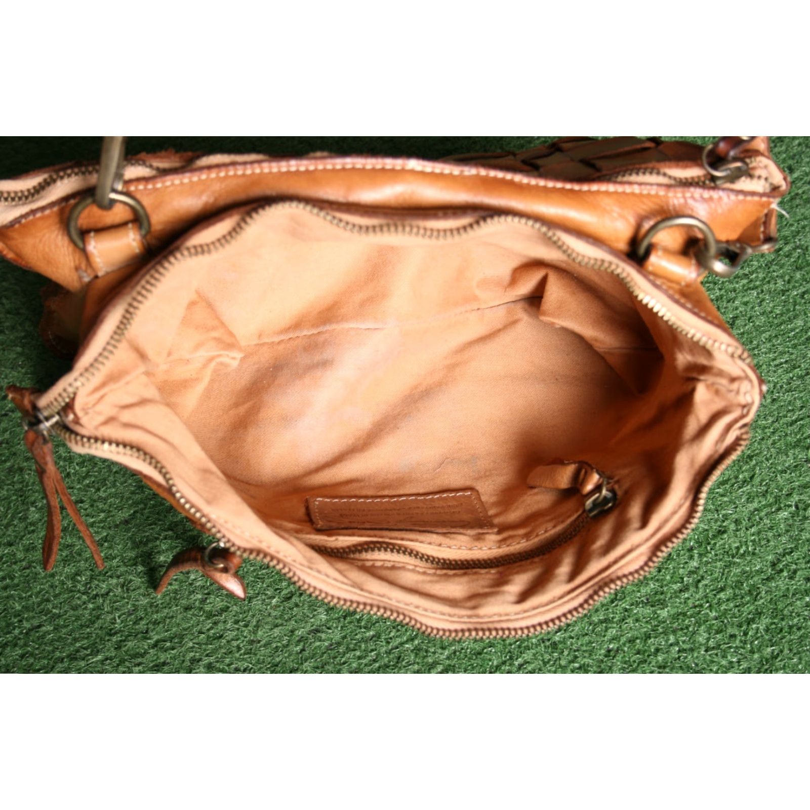 Vintage COSTANZA ROTA Crossbody Bag Tan Leather - Small, 12x8x2.5 in - Women, Leather, C rossbody, D etail s Size ONE SIZE - 7 Thumbnail