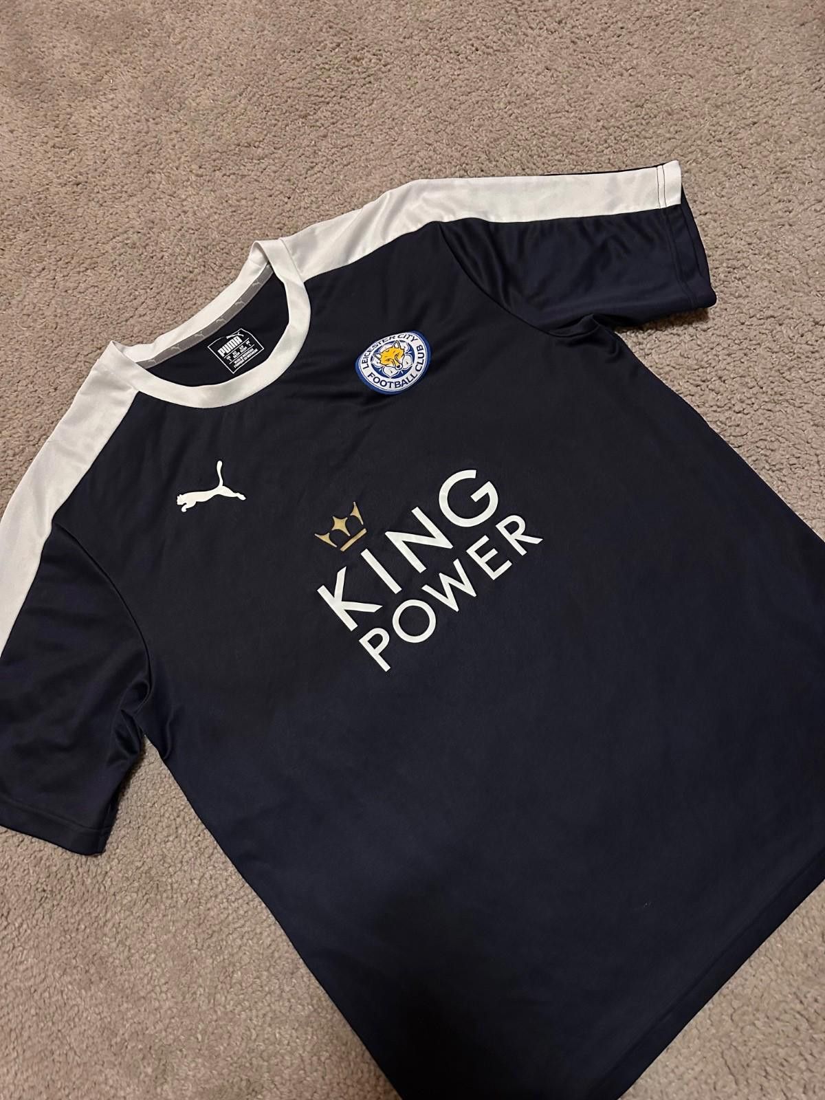 Puma LEICESTER CITY 2015/16 TRAINING SOCCER FOOTBALL SHIRT JERSEY Size US L / EU 52-54 / 3 - 2 Thumbnail