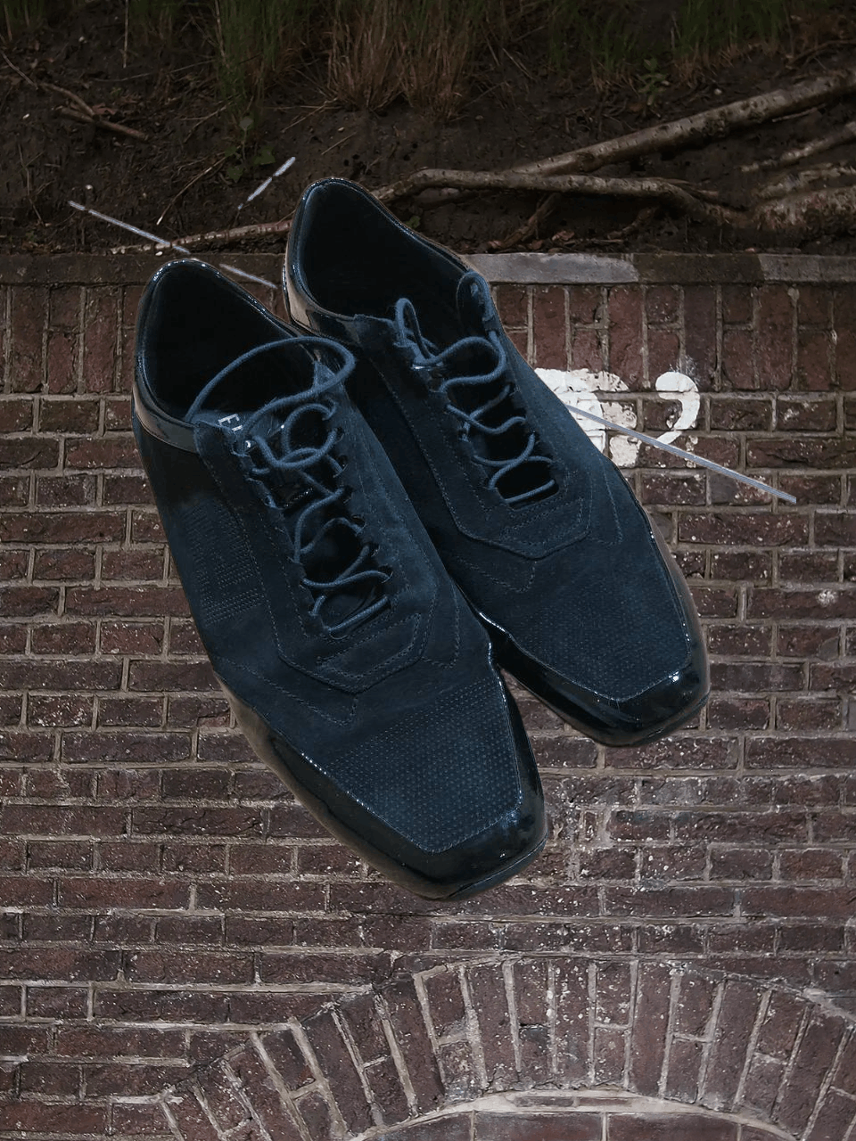 Versace Patent suede leather low trainers Versace Black Size US 9 / EU 42 - 1 Thumbnail