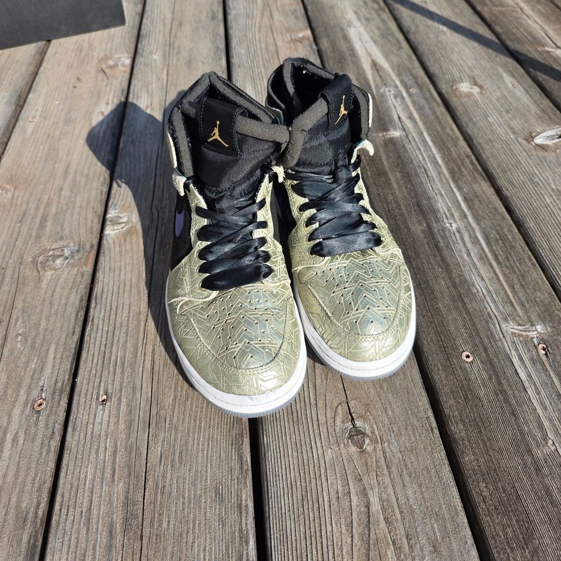 Jordan Brand × Nike Jordan 1 High Zoom Air CMFT "Gold Laser" Size US 9 / EU 42 - 4 Thumbnail