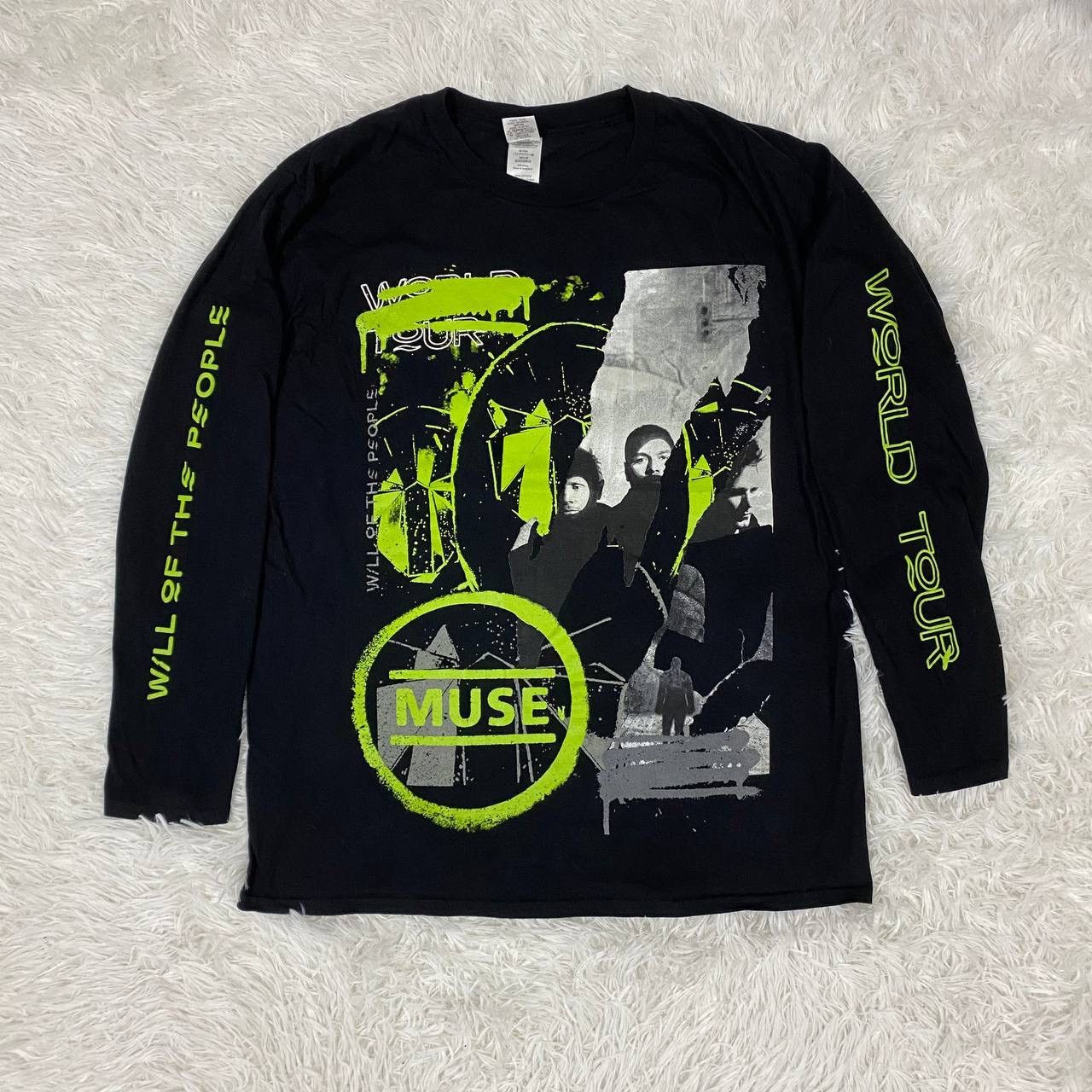 Band Tees Preloved Rock band muse will of the people tour official Size US L / EU 52-54 / 3 - 1 Thumbnail