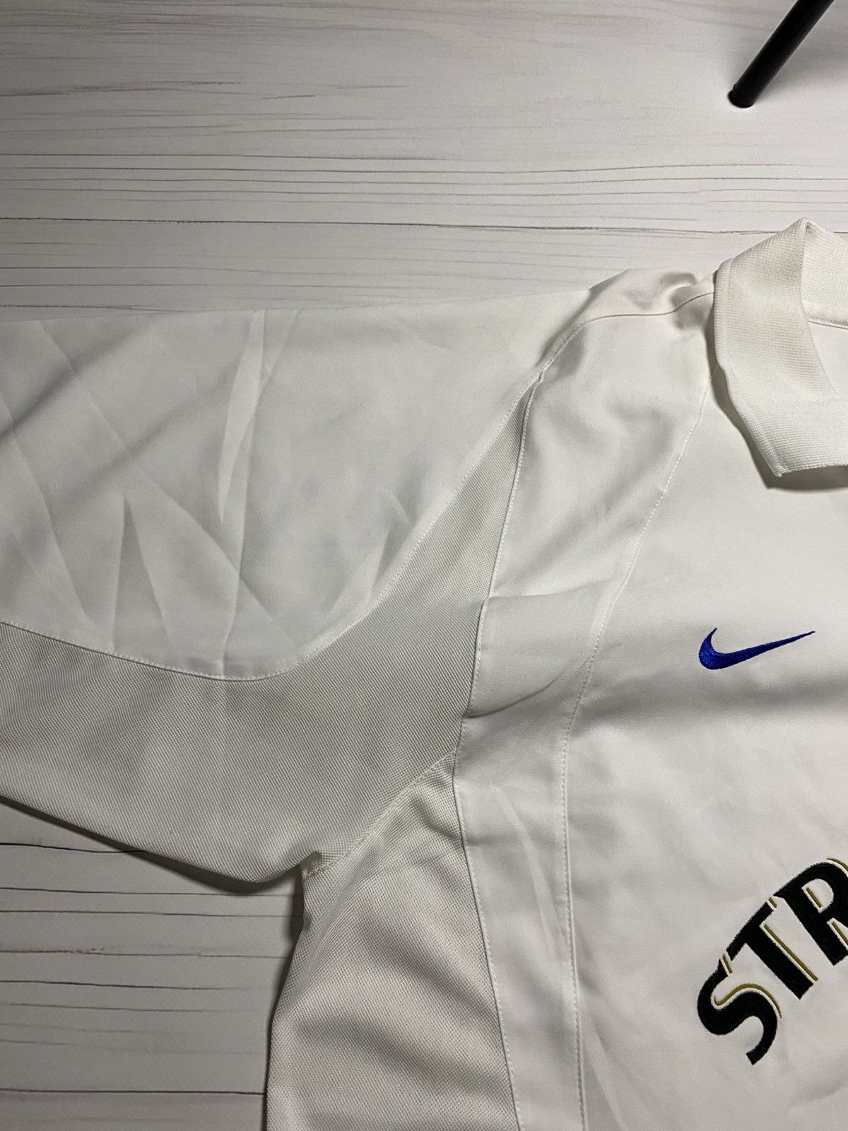 Nike × Vintage Vintage Nike Leeds United 2002/03 home football y2k t shirt Size US XL / EU 56 / 4 - 10 Thumbnail
