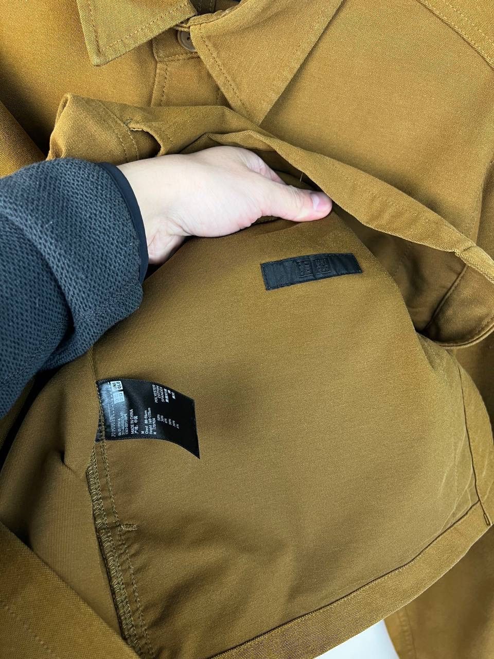 Uniqlo Uniqlo luxury jacket size M Size US M / EU 48-50 / 2 - 4 Thumbnail