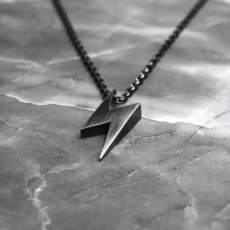 Jewelry Lightning Simple Retro Hip Hop Pendant Necklace in Silver, Men's