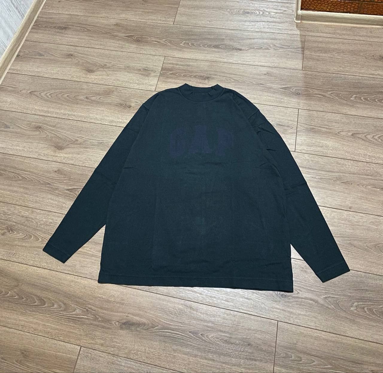 image of Yeezy Yzy Gap Balenciaga Dove Long Sleeve in Black, Men's (Size Small)