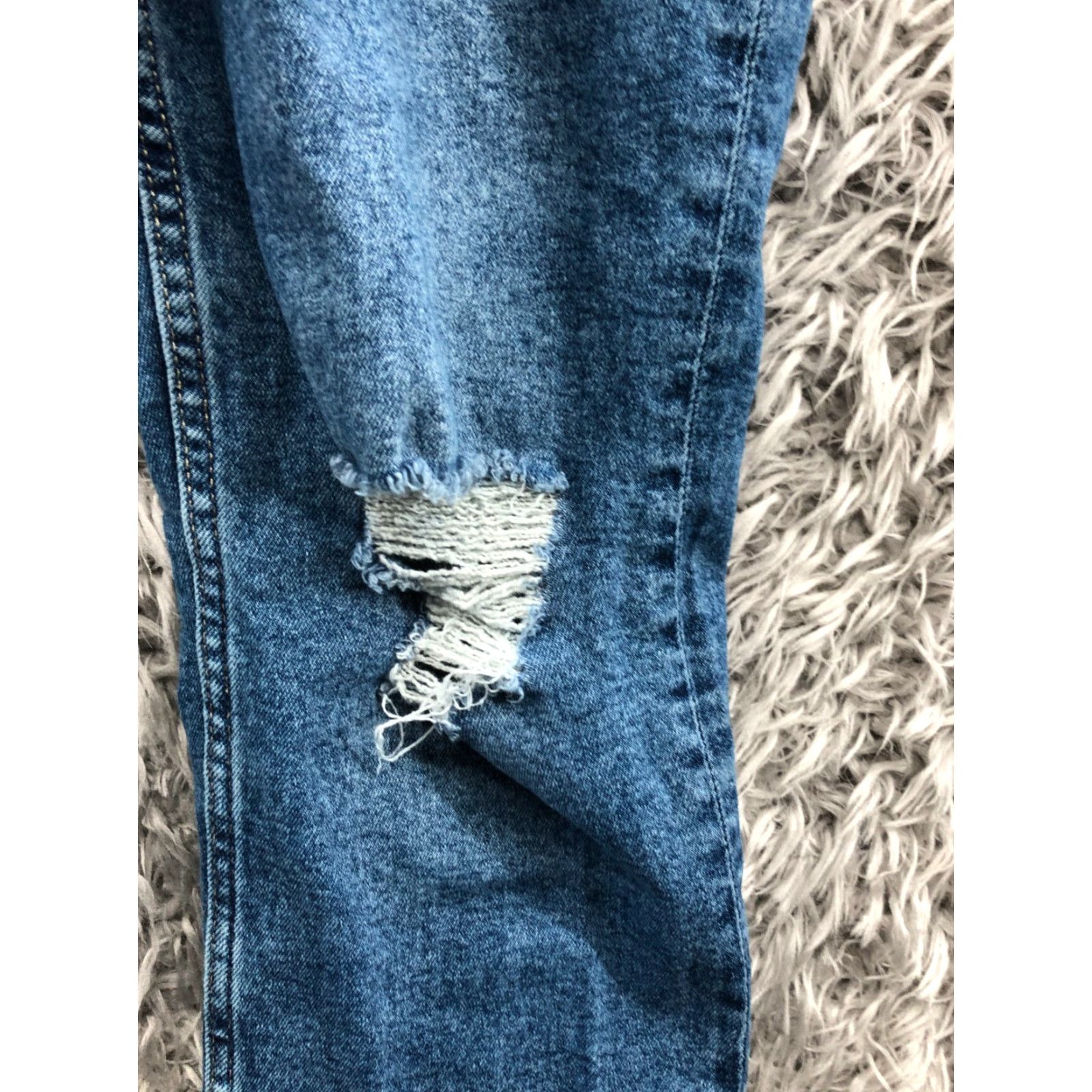 H&M H&M Jeans Regular Size 6 Womens Medium Wash Blue Ankle Rise Mid 8.5-10.5 In Denim Pocket Zipper Button Belt Loops 5-Pocket Style VINTAGE? Size 28" / US 6 / IT 42 - 5 Thumbnail