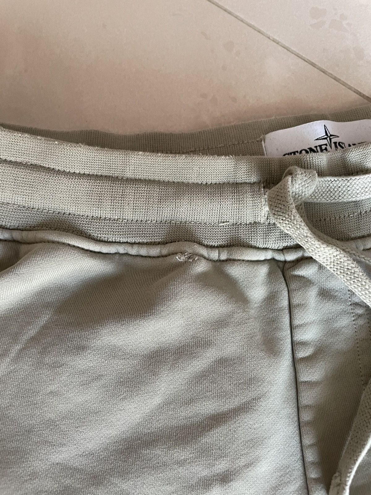 Stone Island Stone island cargo shorts Size US 32 / EU 48 - 2 Thumbnail
