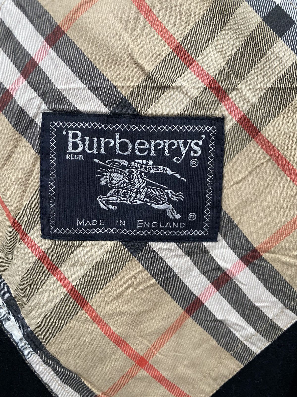 Burberry BURBERRY LONDON WINDBREAKER JACKET ENGLAND MADE Size US M / EU 48-50 / 2 - 4 Thumbnail