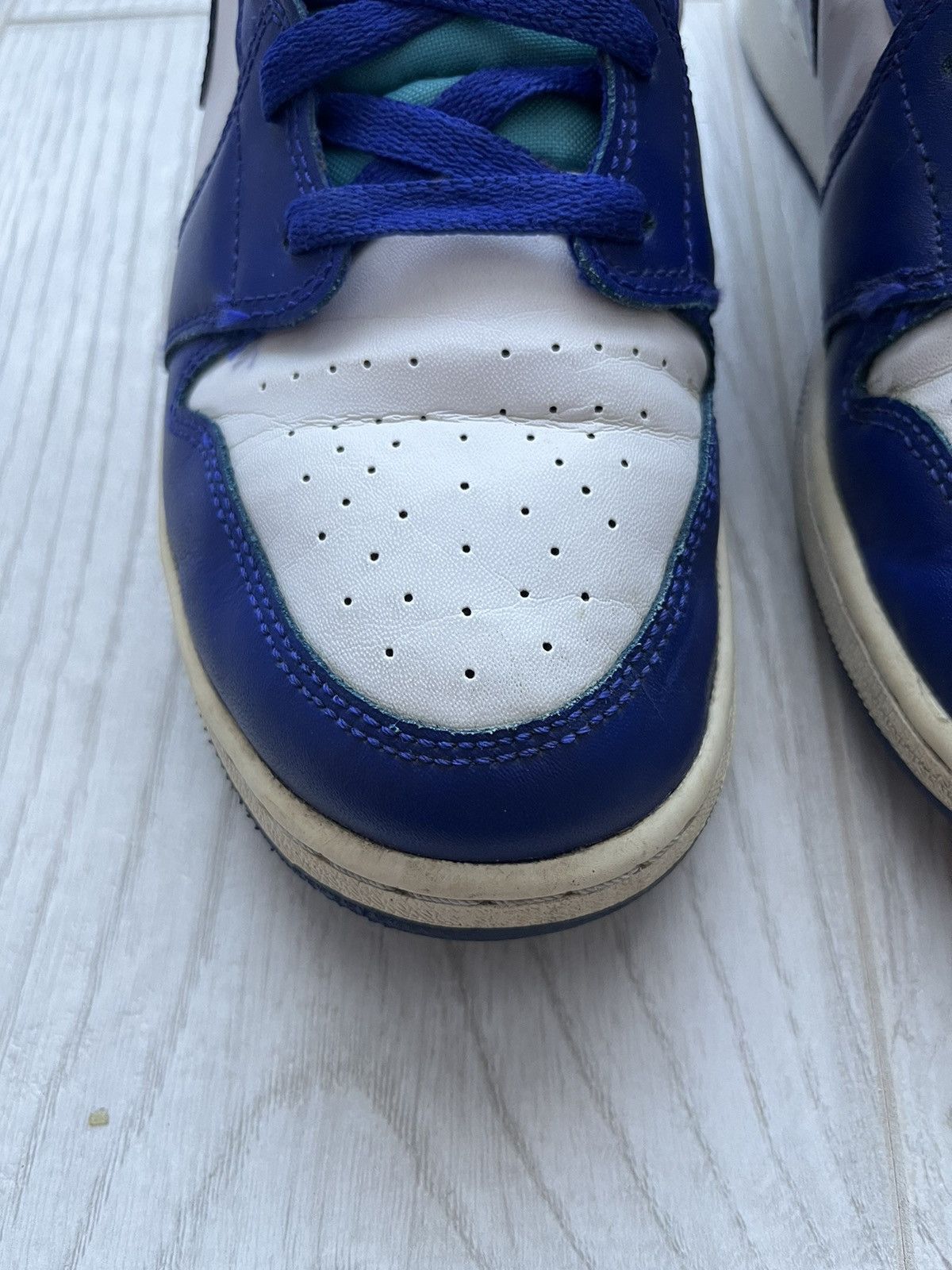 Jordan Brand Nike Air Jordan 1 Mid Geometric Blue White Size US 6.5 / EU 39-40 - 7 Thumbnail