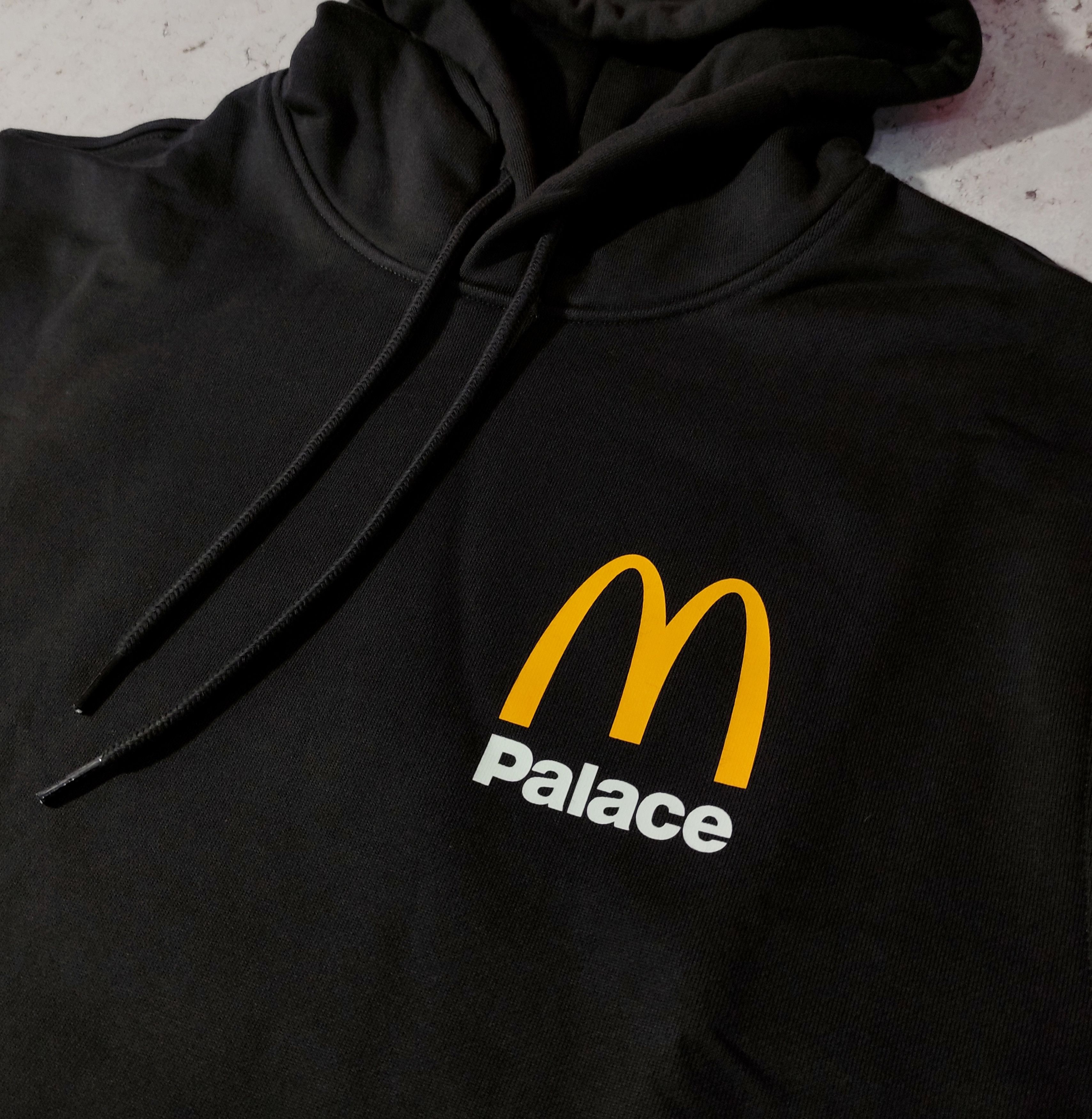 Palace Palace X McDonald's LOGO HOOD BLACK SIZE L Size US L / EU 52-54 / 3 - 5 Thumbnail