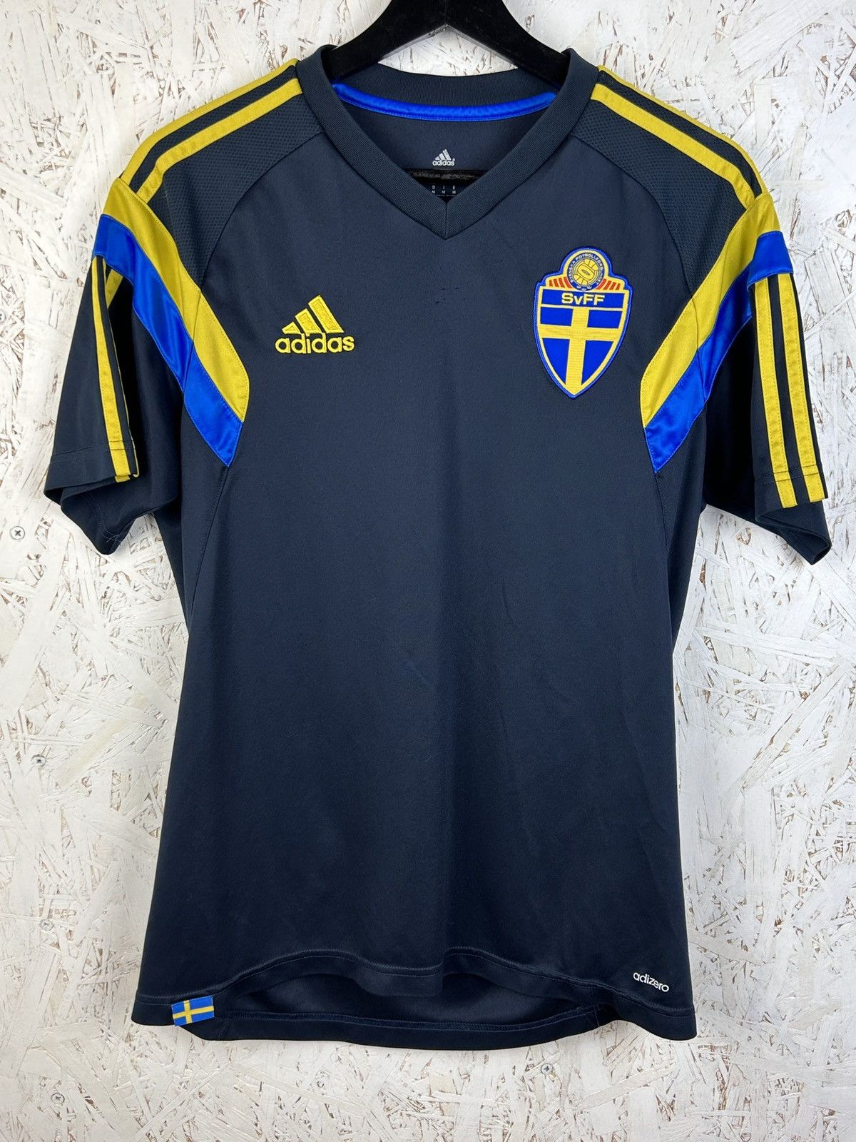 Adidas Adidas Sweden 2014/15 Training Kit Soccer Jersey Sverige Size US M / EU 48-50 / 2 - 1 Thumbnail