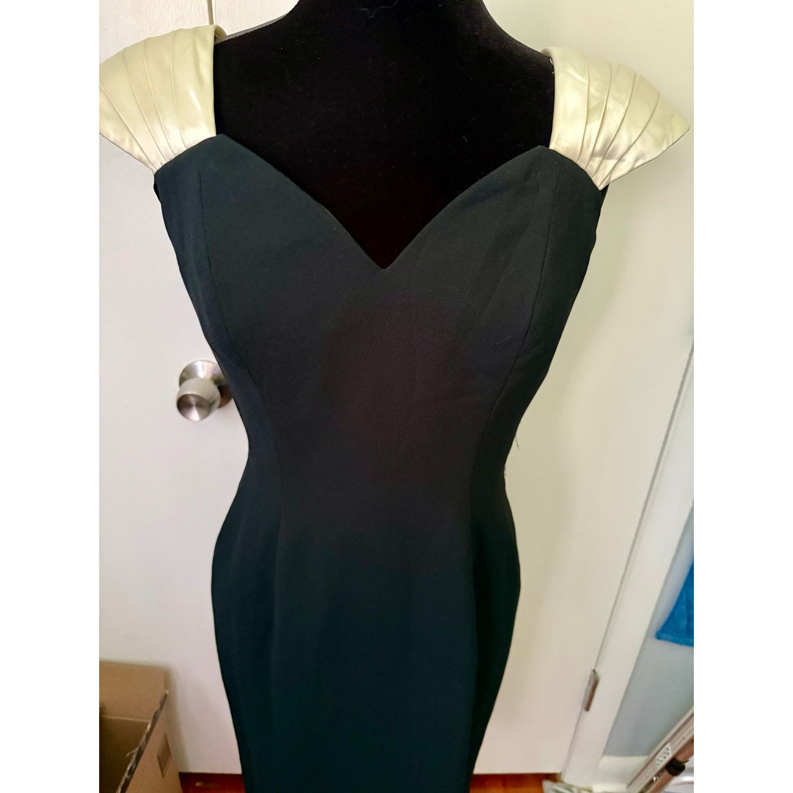 Vintage Vintage Cache Morton Myles Black Cream Formal Dress Small Size M / US 6-8 / IT 42-44 - 4 Thumbnail