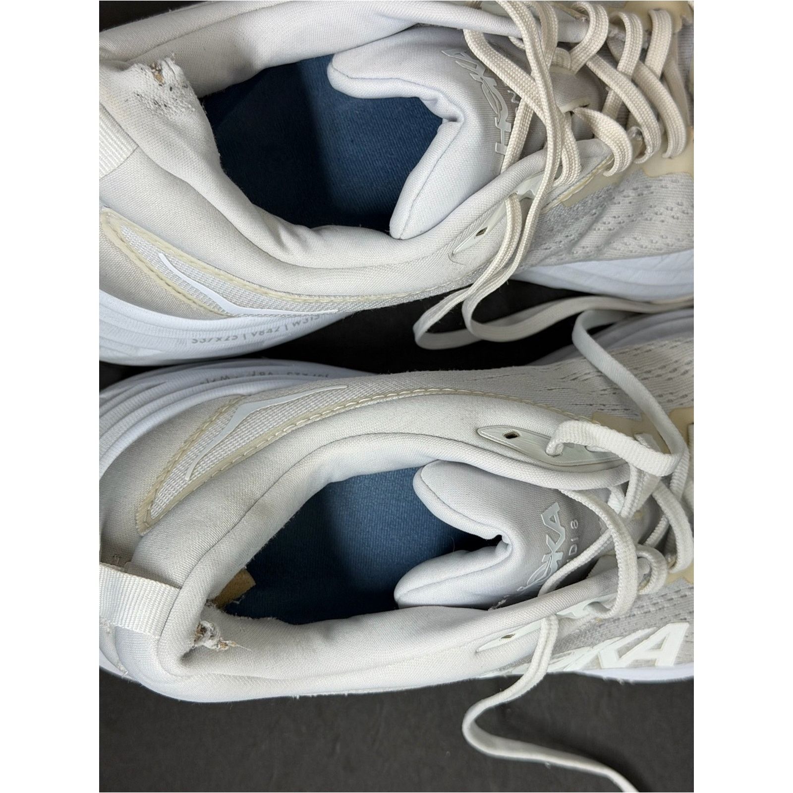 Hoka Hoka Bondi 8 Men's Size 10 D White Athletic Running Shoes Size US 10 / EU 43 - 9 Thumbnail