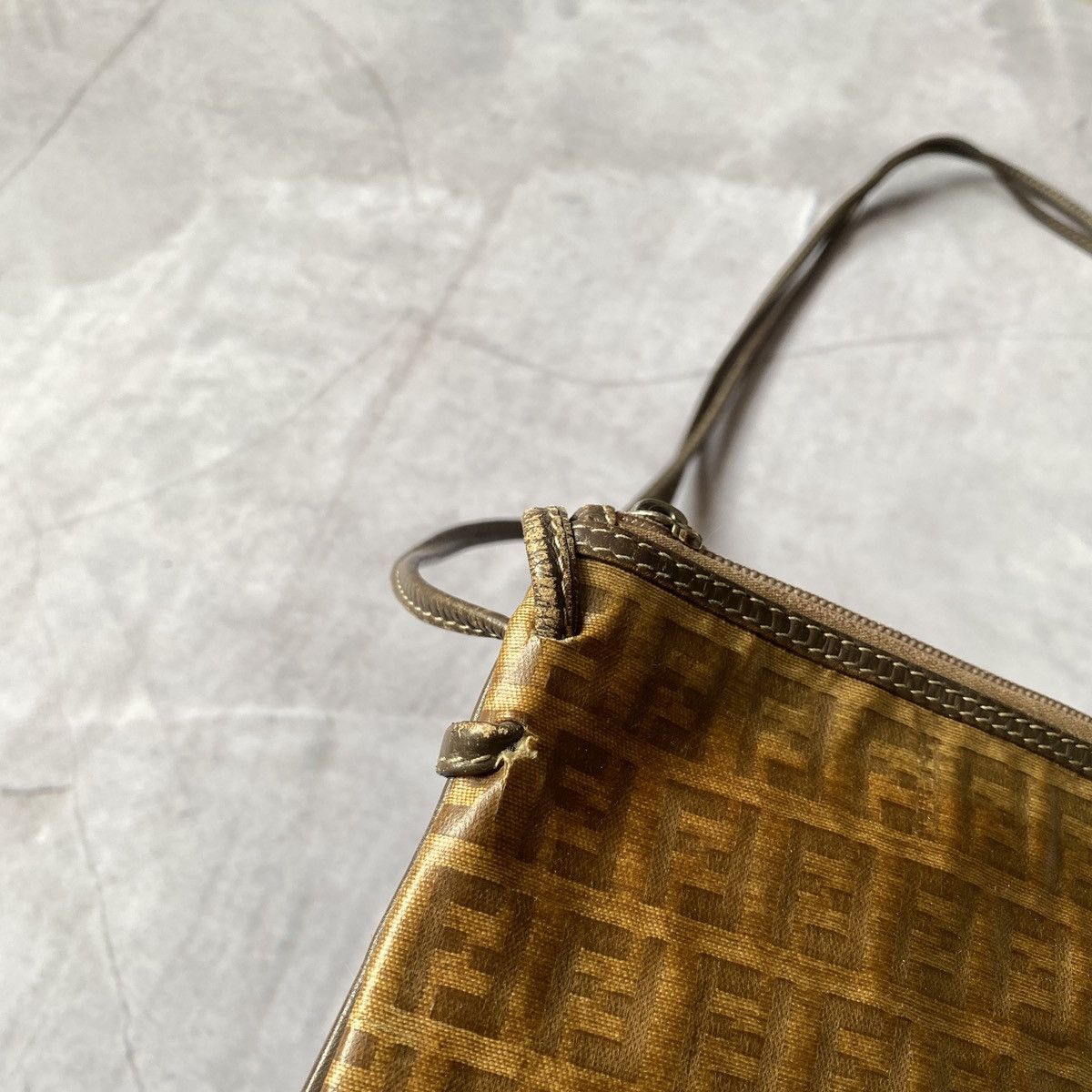 Fendi × Vintage vintage Fendi Monogram Shoulder Bag messenger 80s luxury Size ONE SIZE - 9 Thumbnail