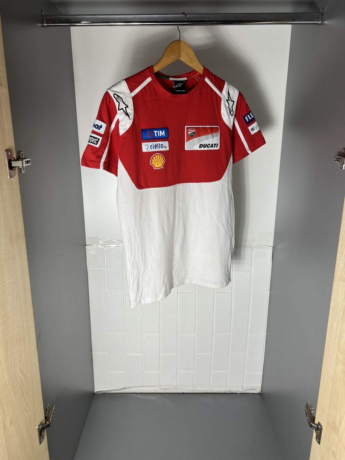 NASCAR VINTAGE ALPINESTARS DUCATI RACING T-SHIRT MOTORCYCLE Y2K 90s Size US M / EU 48-50 / 2 - 4 Thumbnail