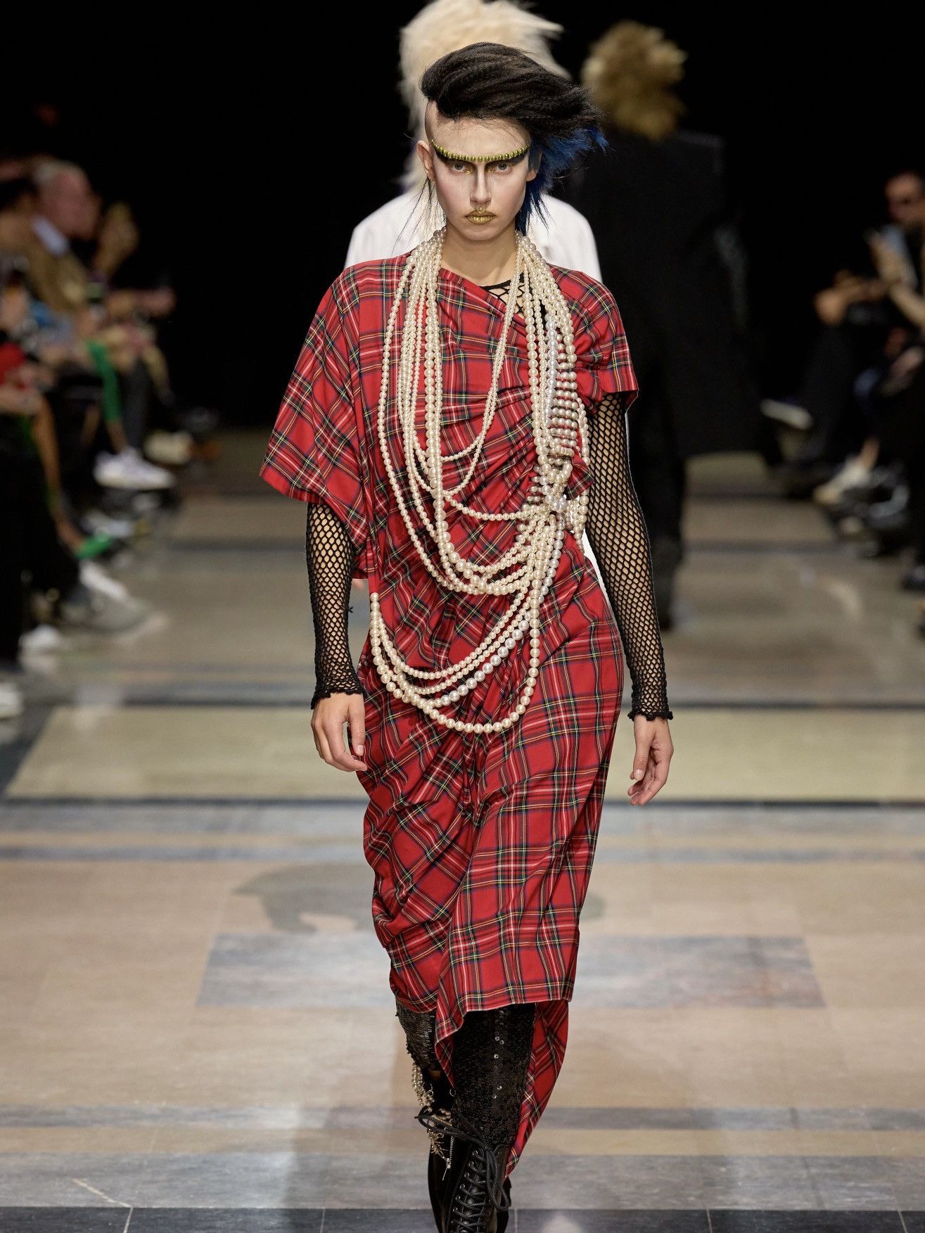 Junya Watanabe S/S 23 Pearl Embellished Tartan Dress Size M / US 6-8 / IT 42-44 - 1 Thumbnail