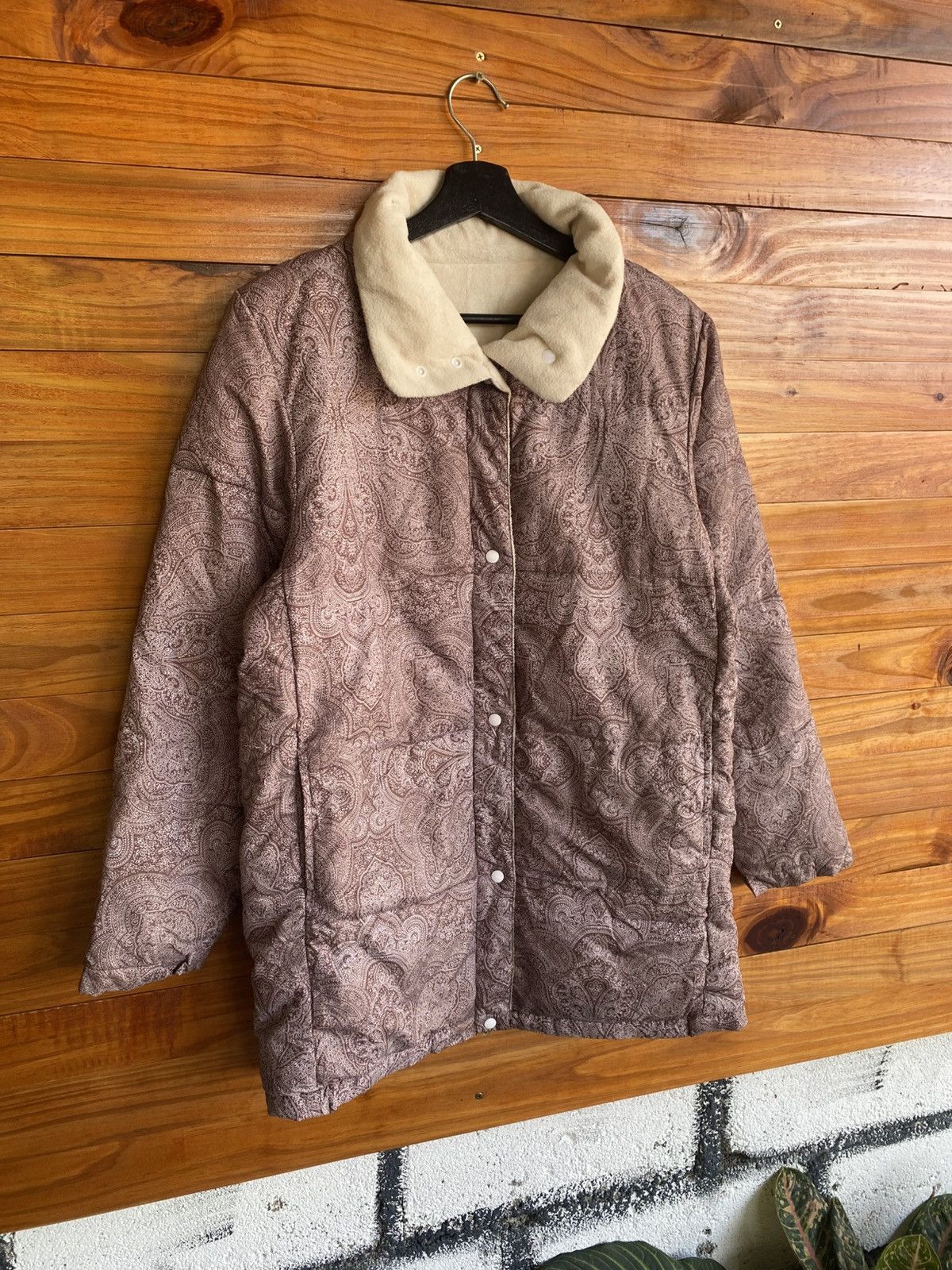 Japanese Brand Vintage Paisley Quilted Jacket with Faux Fur Collar - Women Size M / US 6-8 / IT 42-44 - 5 Thumbnail