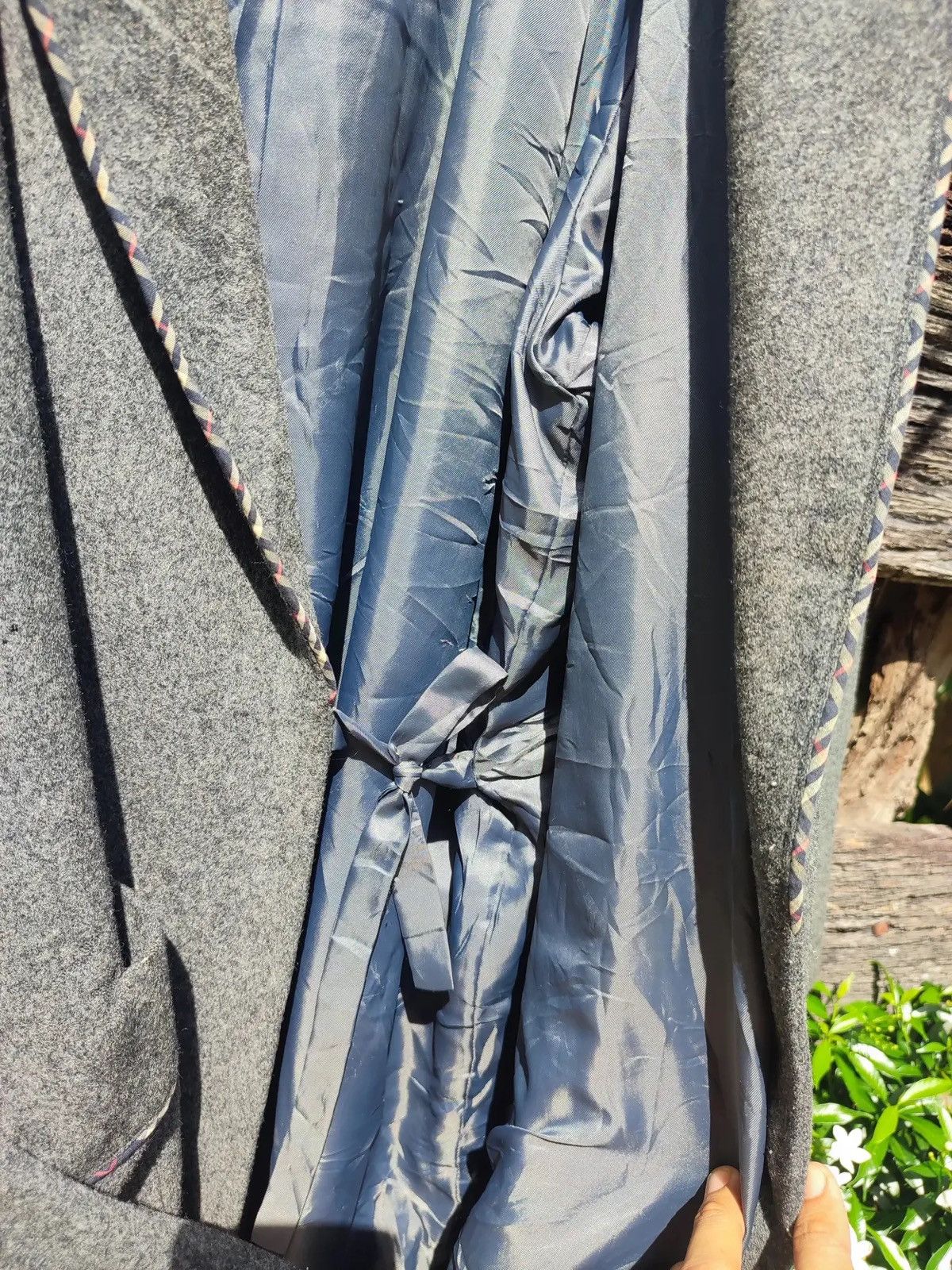 Burberry Burberry London Wool Robe Coat w/ Belt Made in Japan, Size M Size M / US 6-8 / IT 42-44 - 7 Thumbnail
